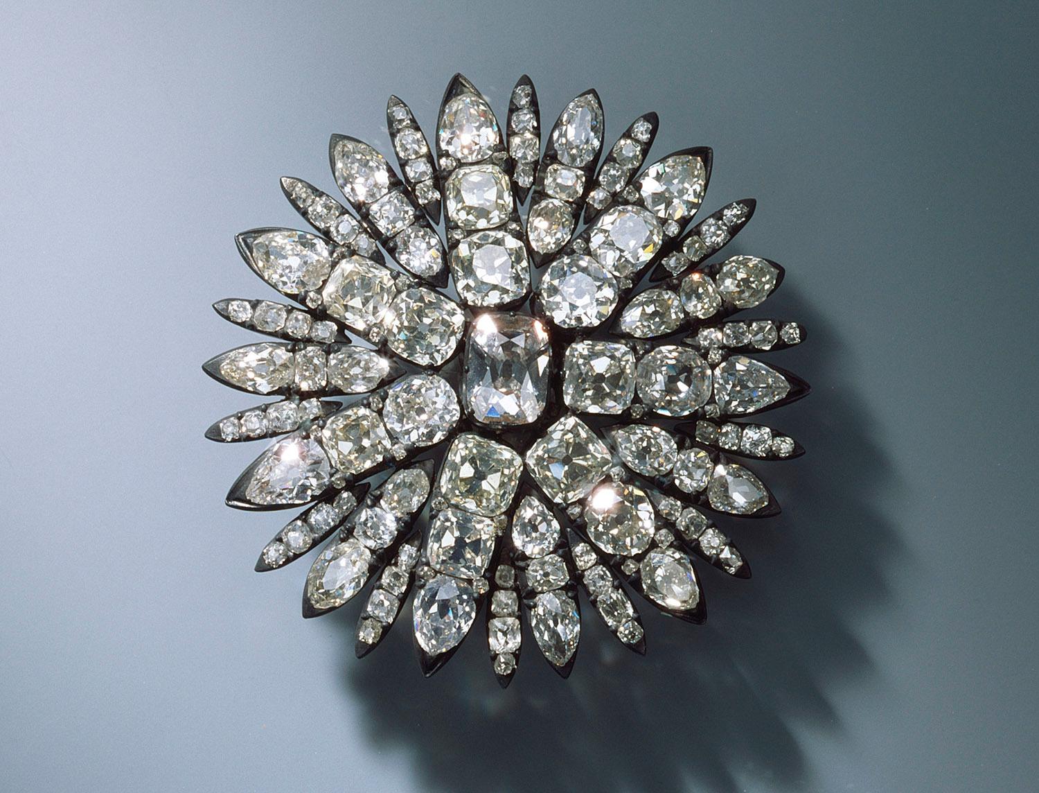 Tjuver stjal verdifulle diamanter fra museum