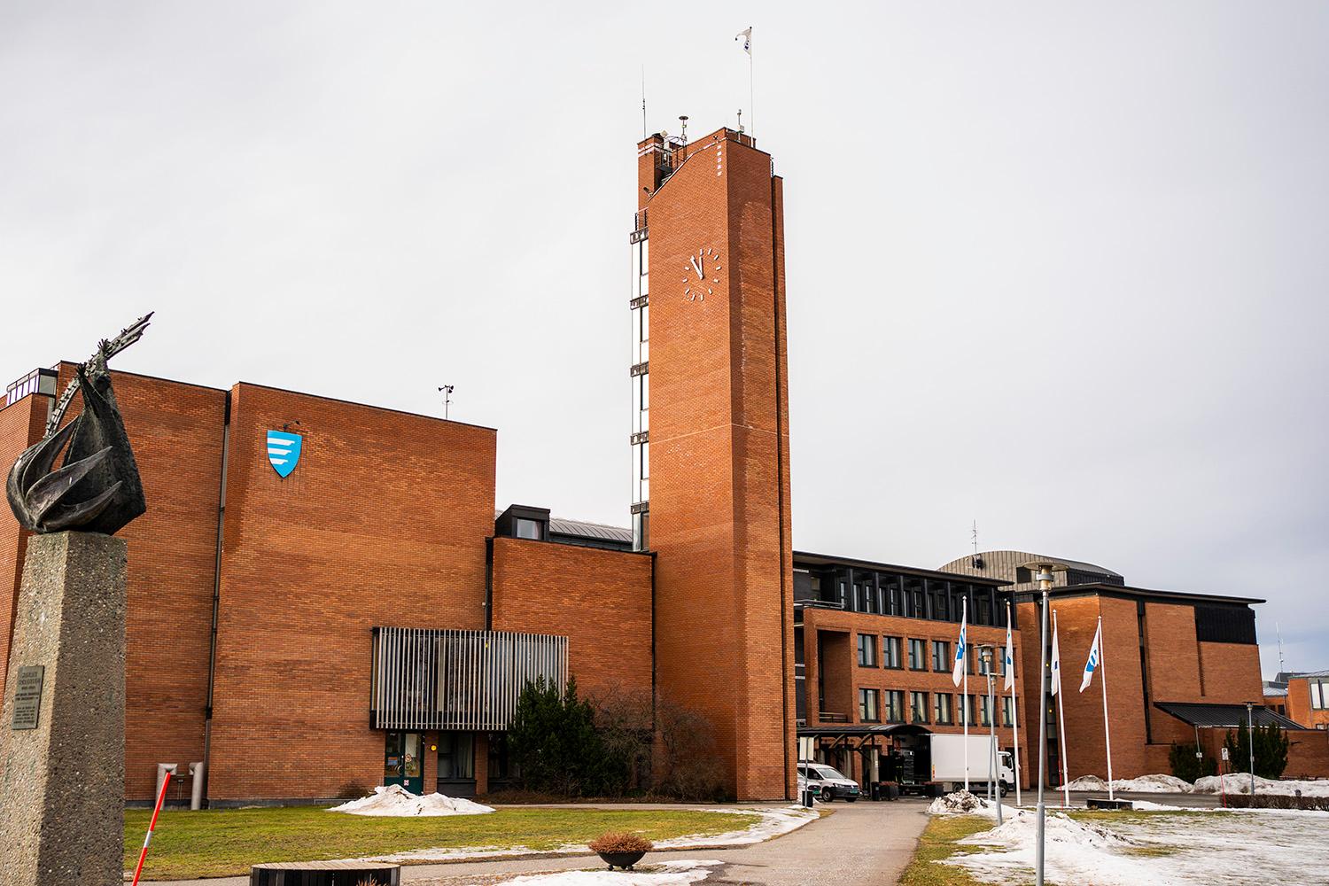 Nå stenger butikkene i Lillestrøm og Lørenskog også