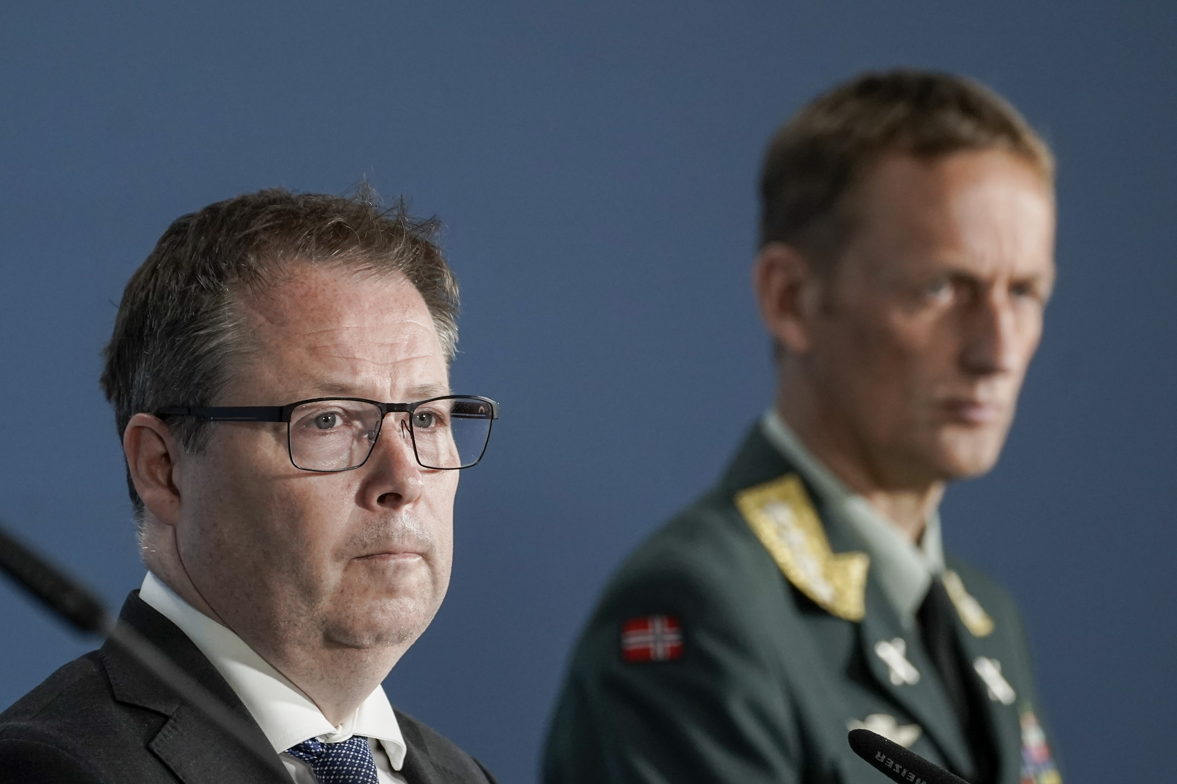 Forsvarsminister Bjørn Arild Gram (Sp) gir forsvarssjef Erik Kristoffersen mandat til å skrive nytt fagmilitært råd.

Foto: Terje Pedersen / NTB / NPK