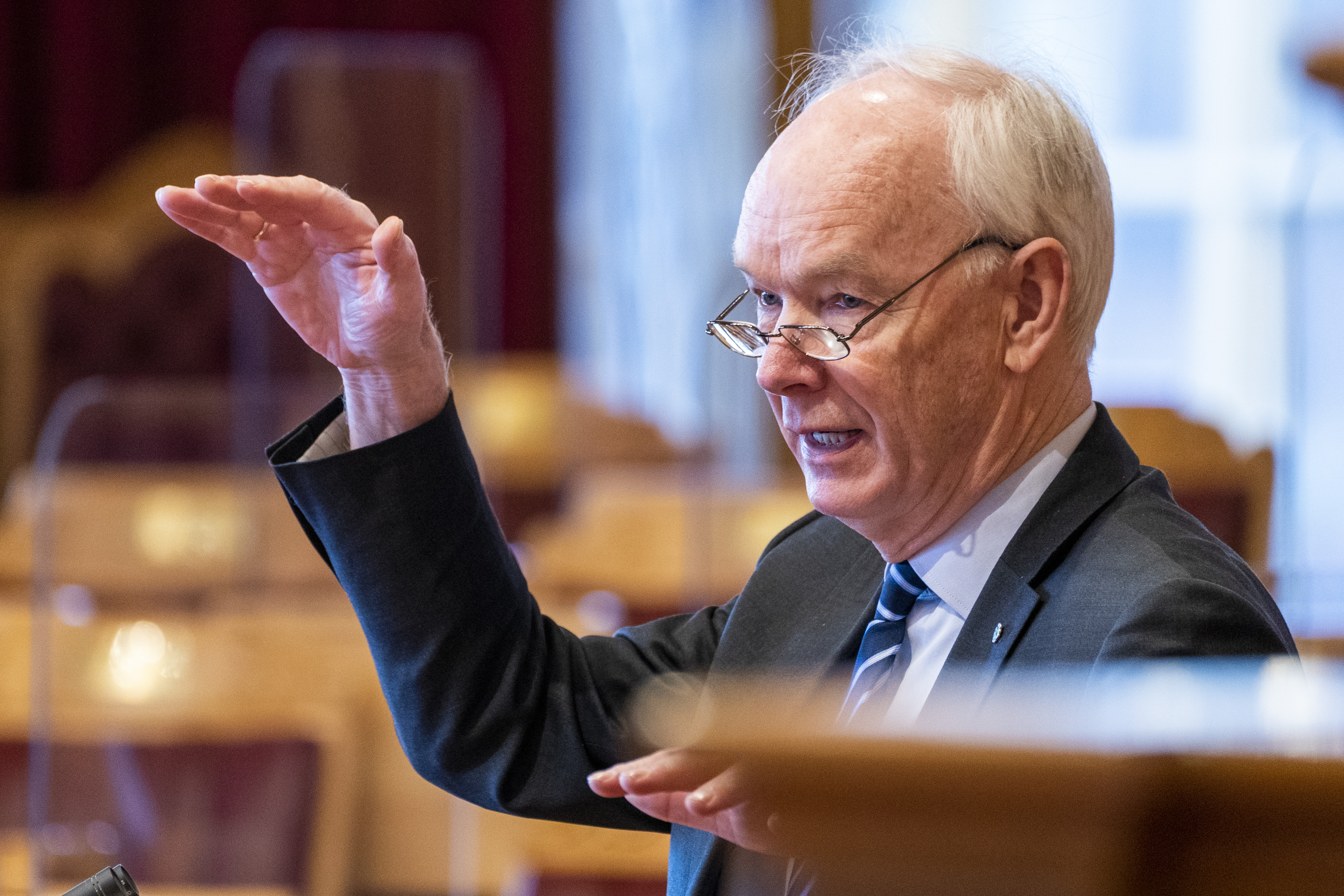 Oslo 20210210. 
Per Olaf Lundteigen (Sp) under muntlig spørretime på Stortinget.
Foto: Terje Pedersen / NTB