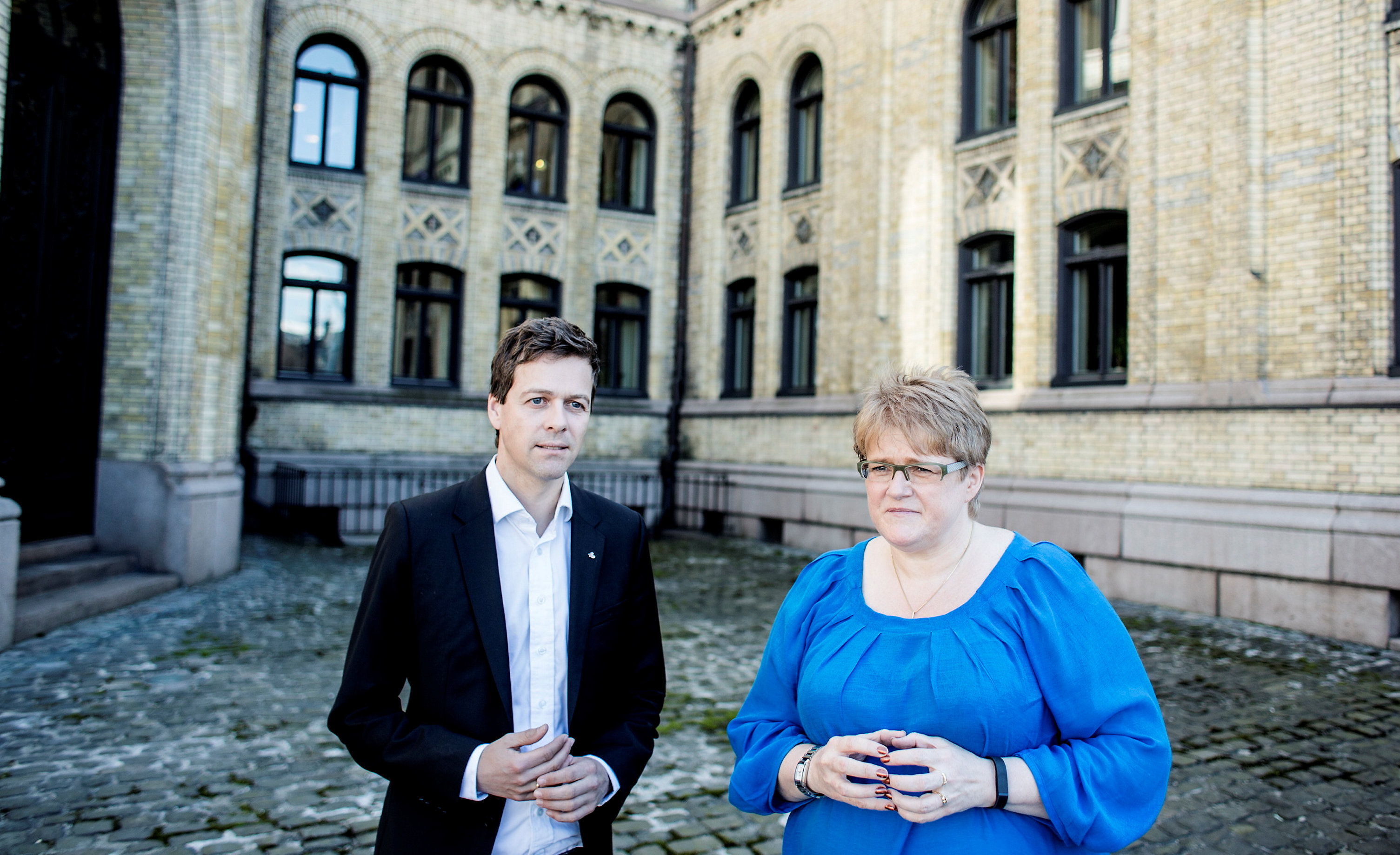 Venstre-leder Trine Skei Grande og KrF-leder Knut Arild Hareide er bekymret for enslige mindreårige asylsøkere som får midlertidig opphold i Norge.