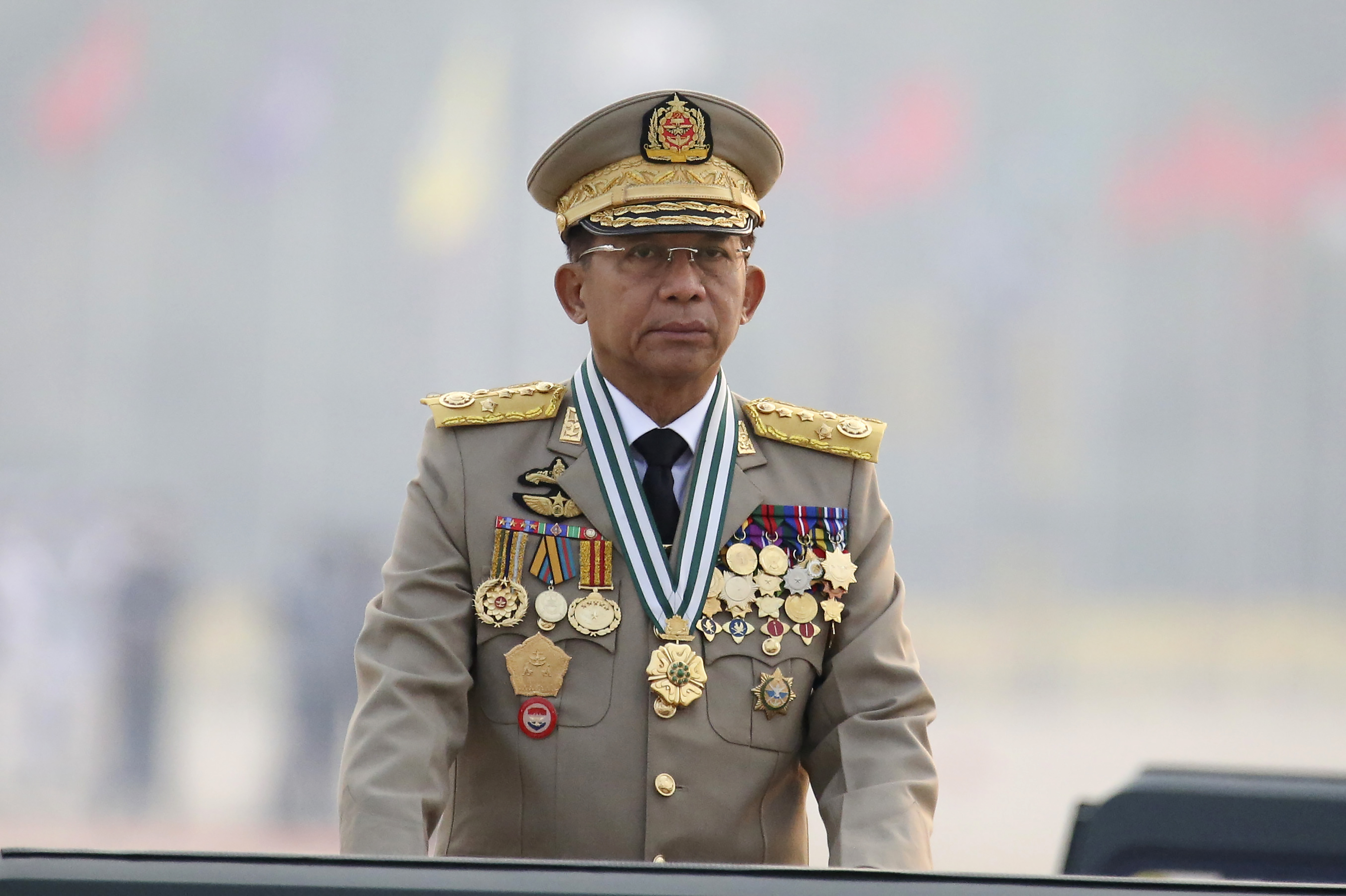 Juntaleder Min Aung Hlaing under en militærparade 27. mars 2021. Arkivfoto: AP / NTB