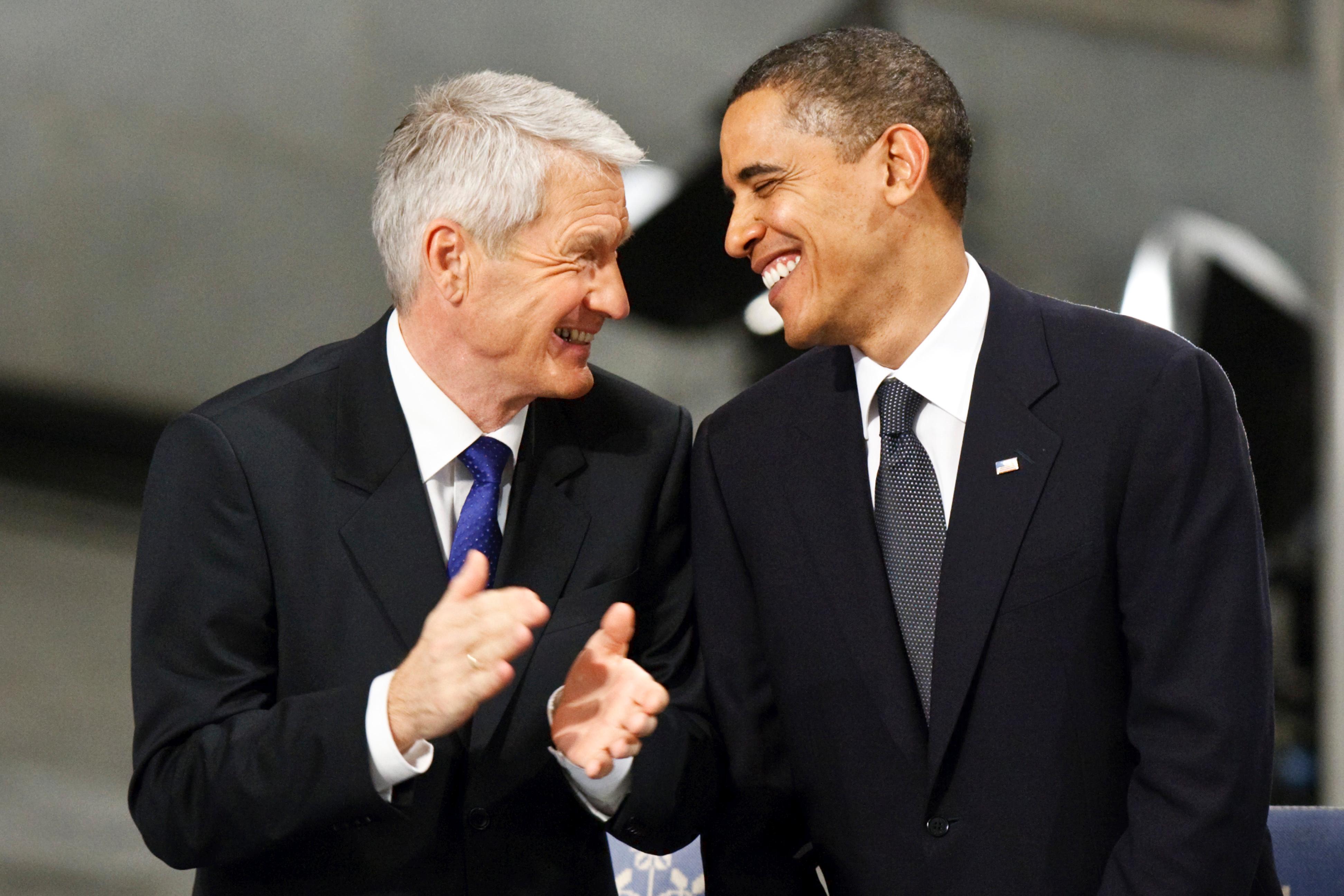 OSLO  20091210.
USAs president, fredsprisvinner Barack Obama sammen med Nobelkomitens formann, Thorbjørn Jagland, under utdelingen av Nobels fredspris i Oslo Rådhus torsdag. Tête à tête.
Foto: Cornelius Poppe / NTB