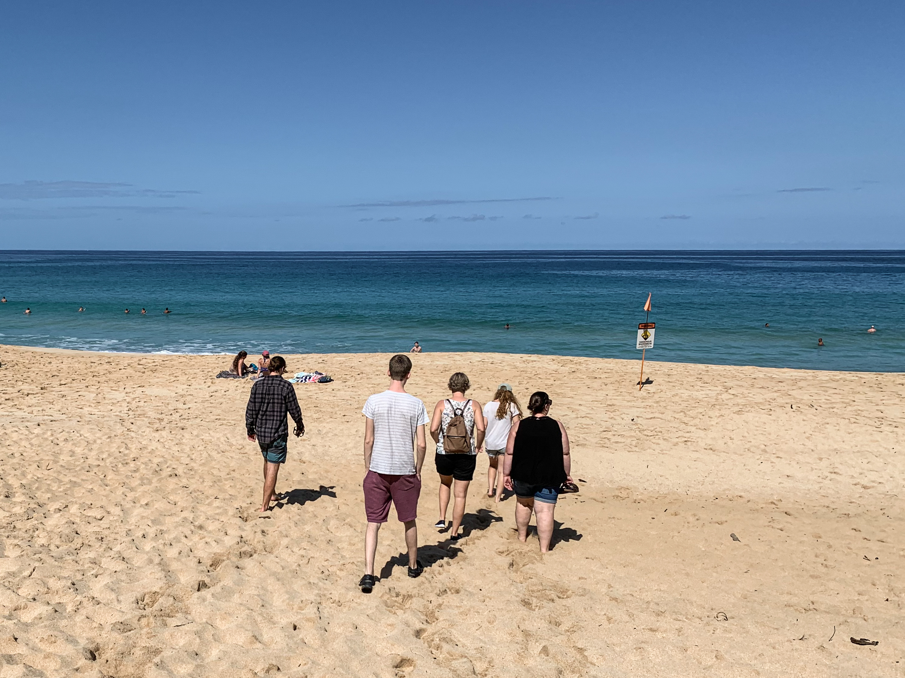 Hanna Wänerskog, 20år, sveptes bort i havet på Hawaii för ett år sedan och har aldrig setts sedan dess.