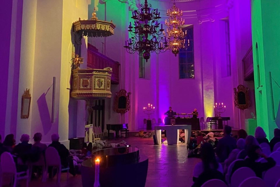 Ovanlig sovkonsert hölls i kyrkan