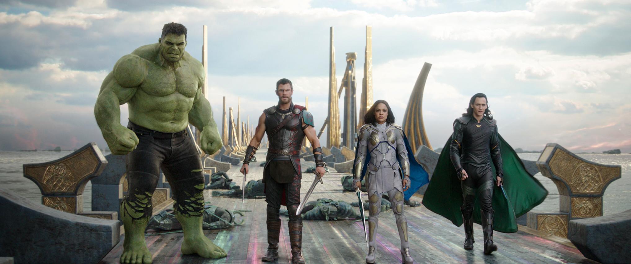 I filmen «Thor: Ragnarok» var Loke på Thor og Hulkens side i kampen for Åsgård. I TV-serien er han derimot den gode, gamle guden for list og svikefullhet.