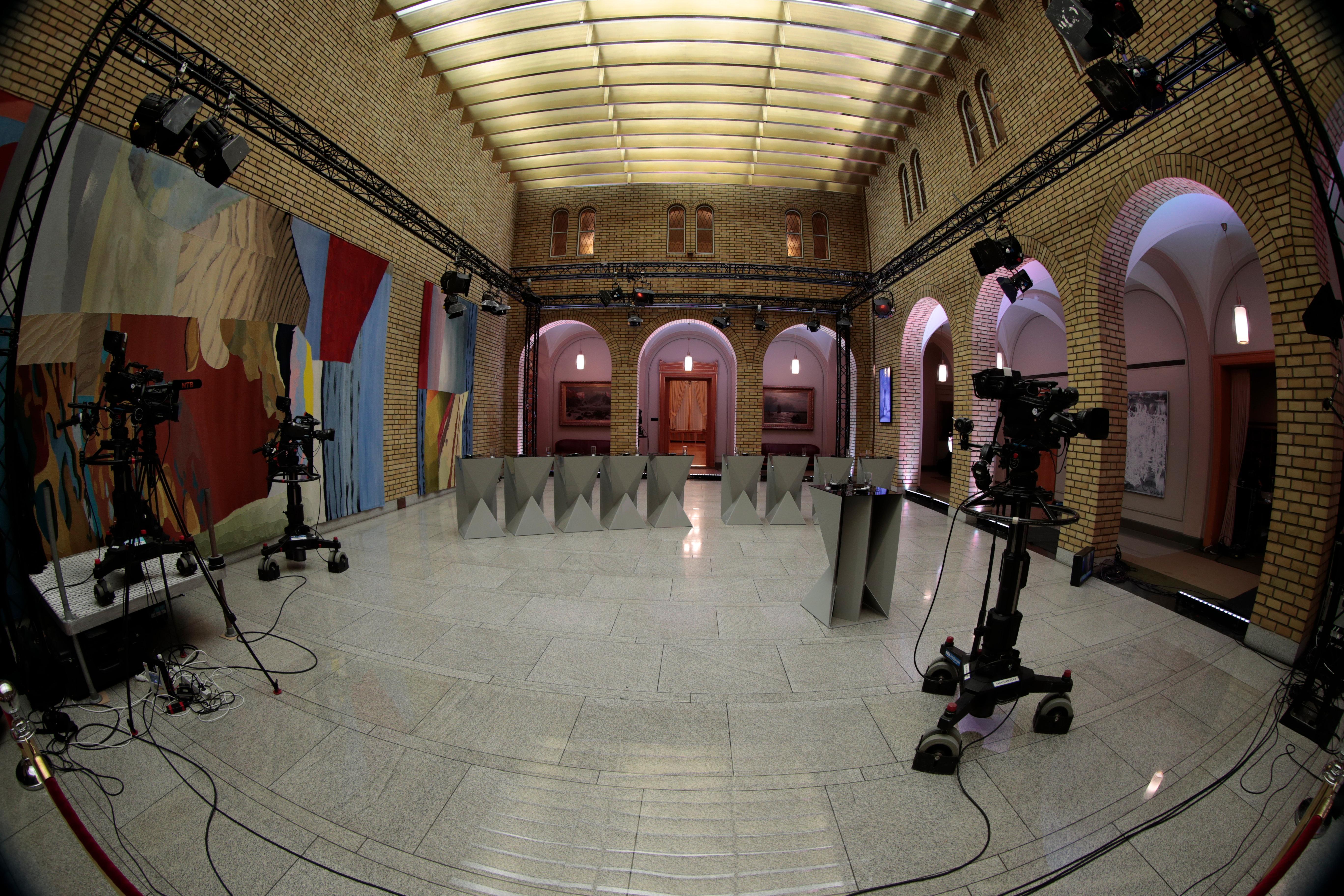 Oslo 20170911.
Debatten med partiledere i vandrehallen på Stortinget etter at valgresultatet av Stortingsvalget 2017 er ferdig.
Foto: Lise Åserud / NTB scanpix