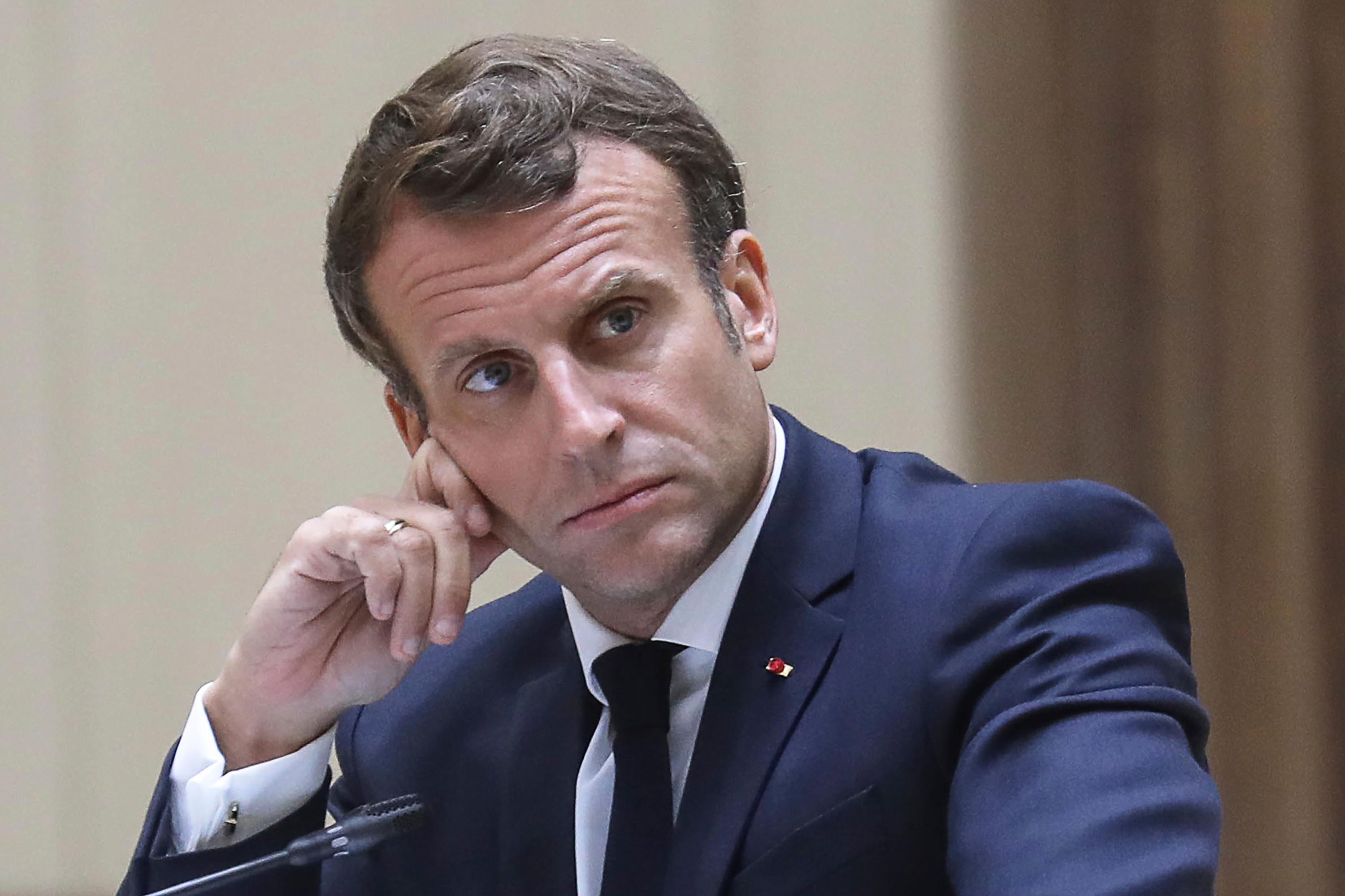 Mange er sinte på Macron for den nye regjeringen