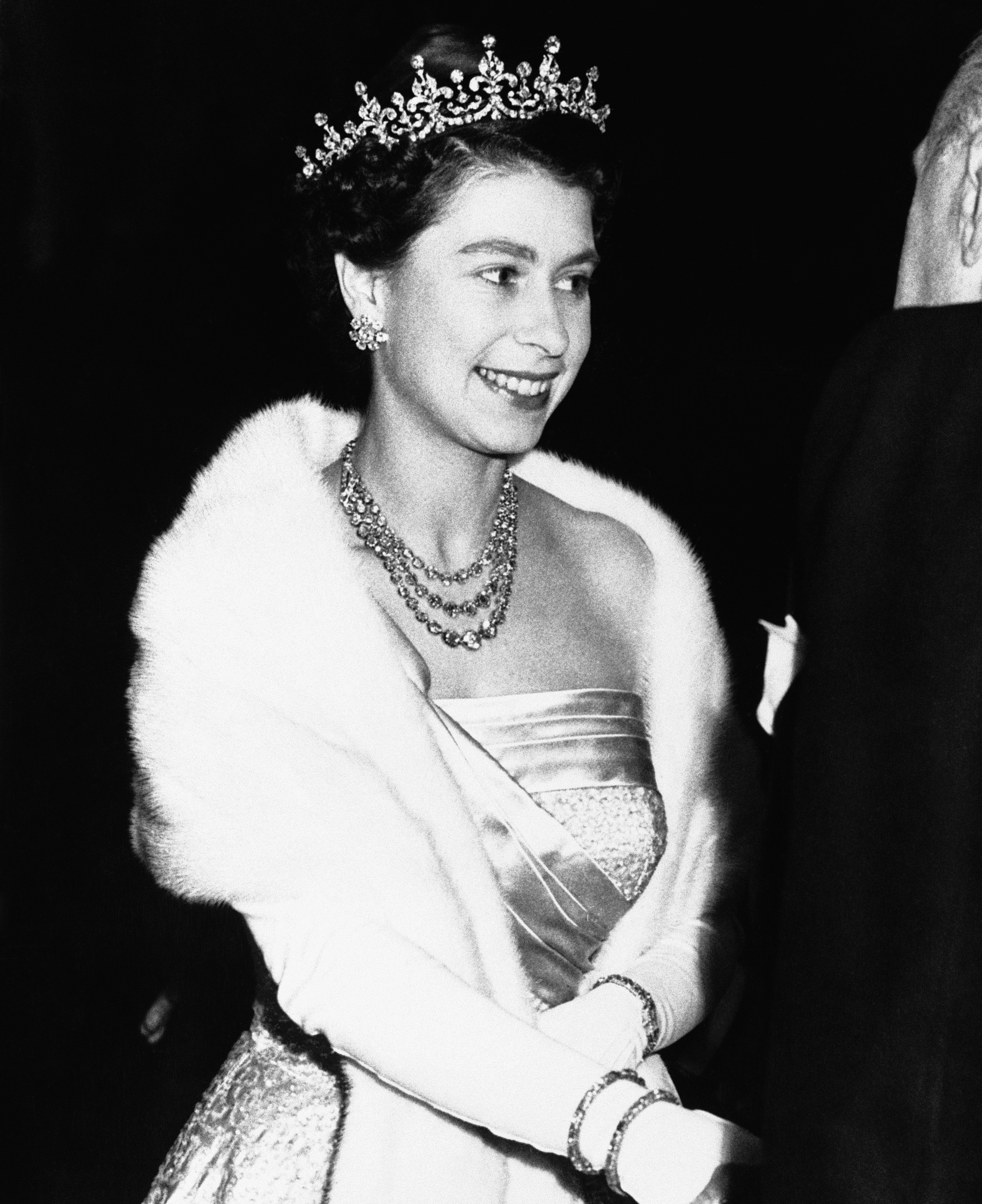 Drottning Elizabeth II den 7 november 1955, samma år som hon träffade evangelisten Billy Graham för första gången.