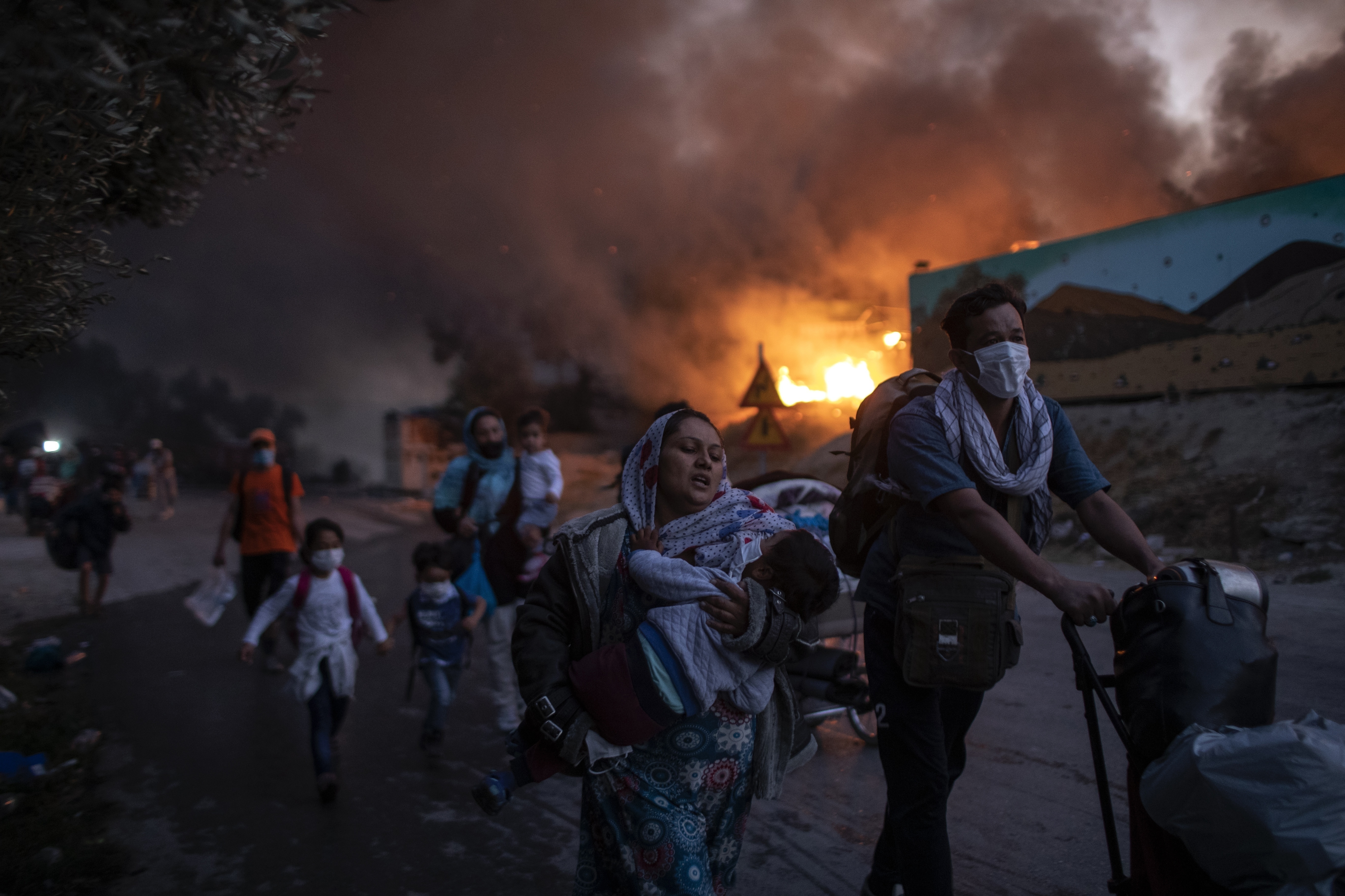 Moria-leiren brant ned i september. Foto: Petros Giannakouris / AP / NTB