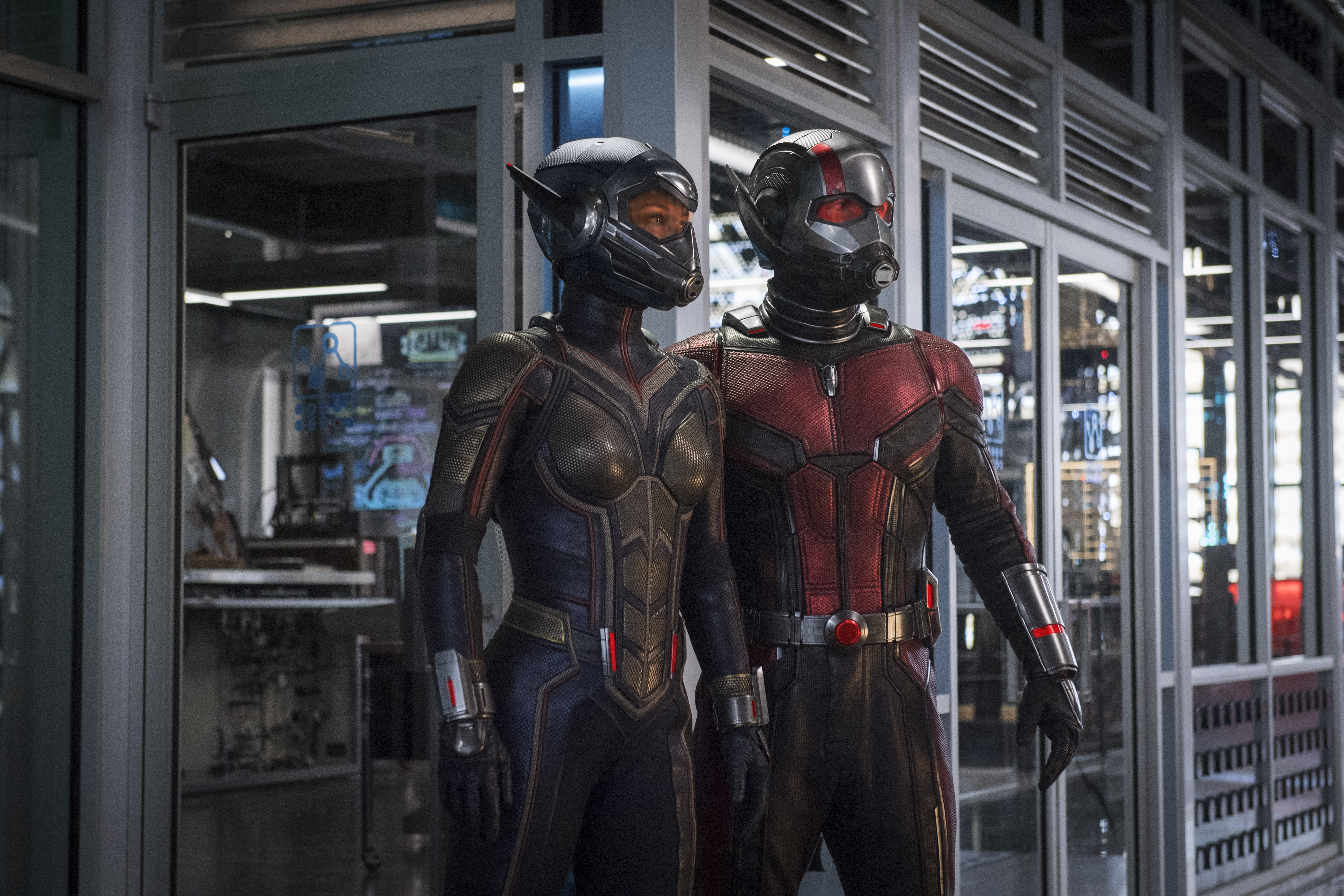 Wasp og Ant-Man, spilt av Evangeline Lily og Paul Rudd, skal være tilbake på lerretet tidlig i 2023.