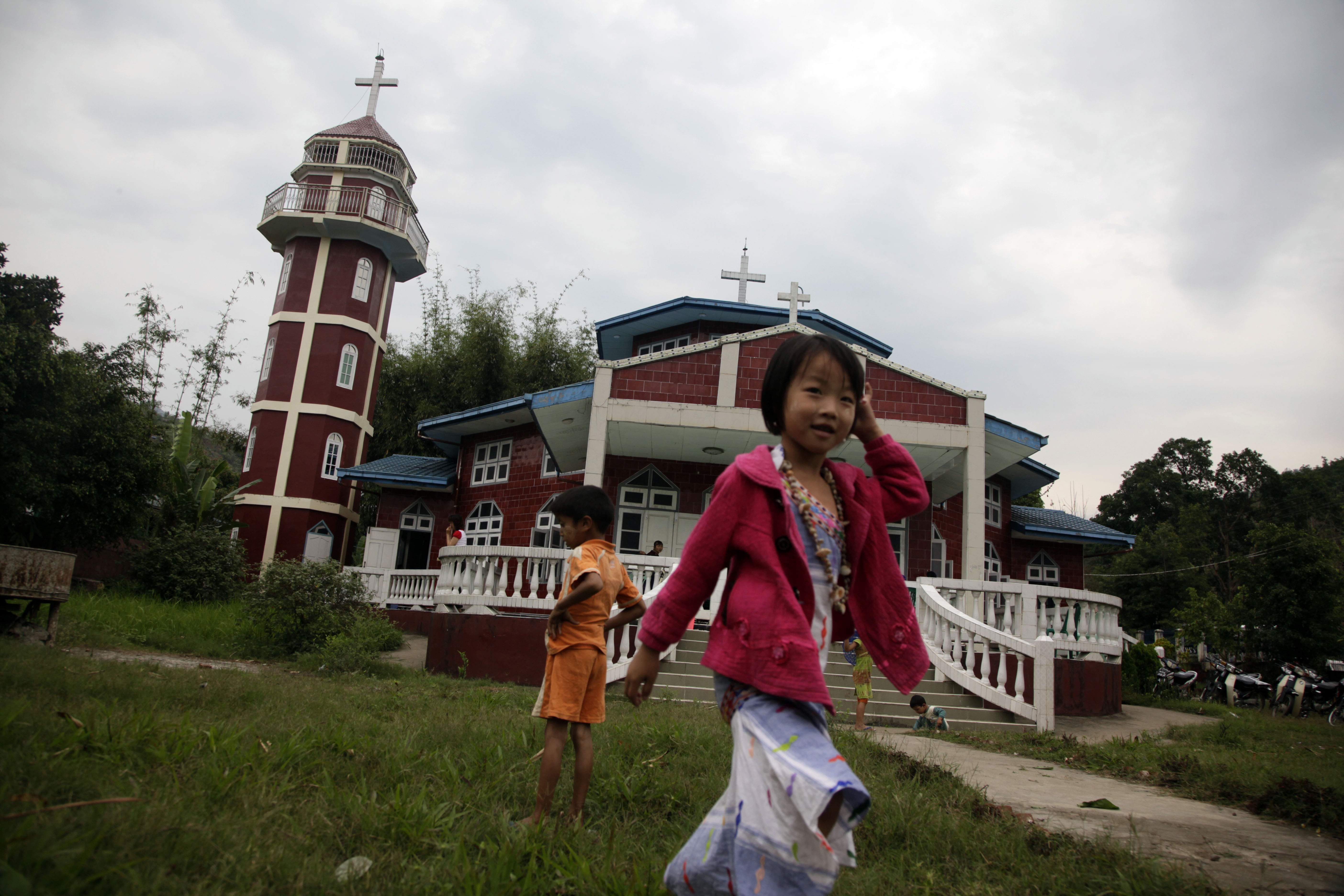 Kyrkor måltavla för armén i Myanmar