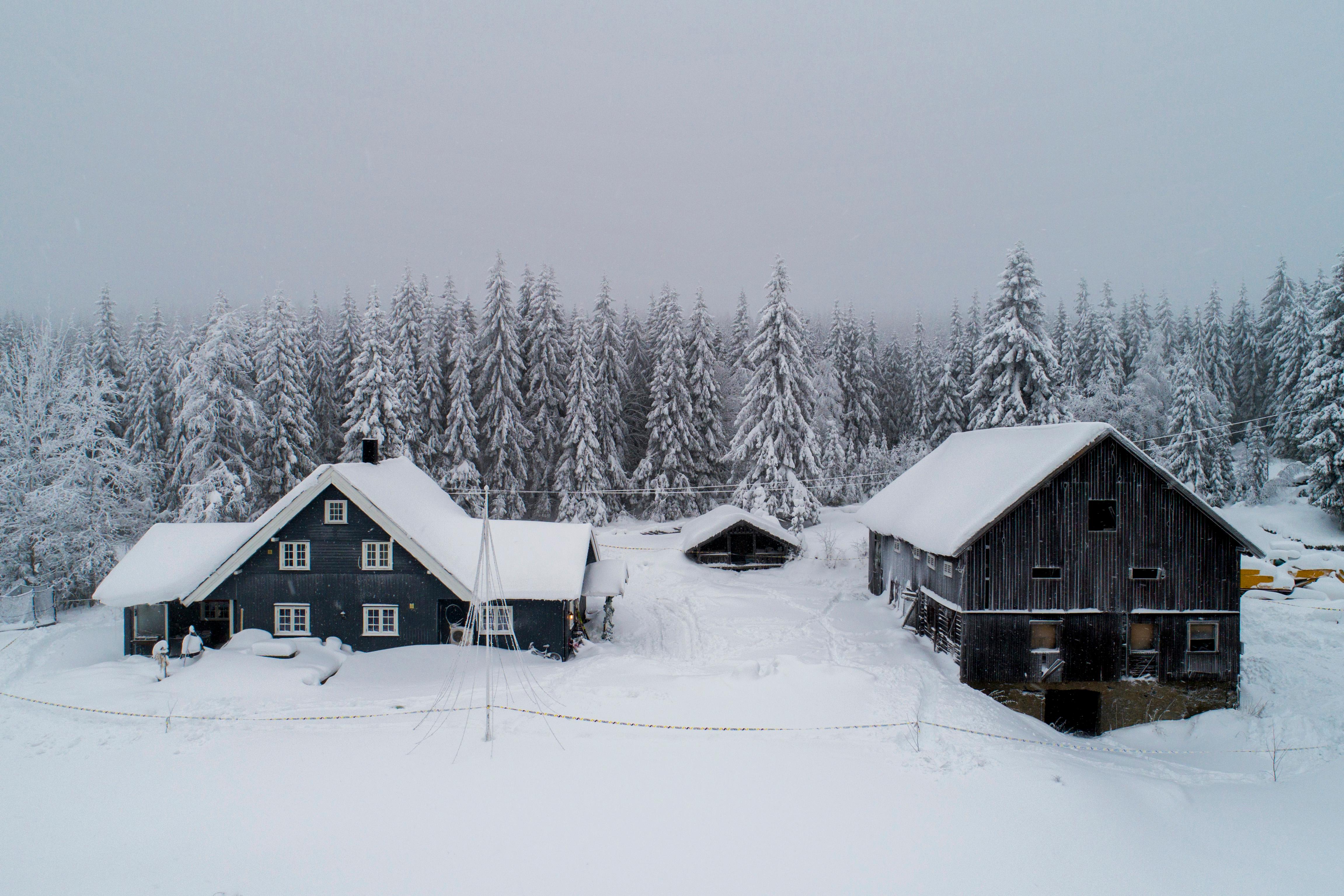 Brumunddal  20180119.
Huset i Brumunddal hvor politiet mener at Janne Jemtland ble drept. Hennes ektemann er siktet for drapet, men erkjenner ikke straffskyld.
Foto: Tore Meek / NTB scanpix