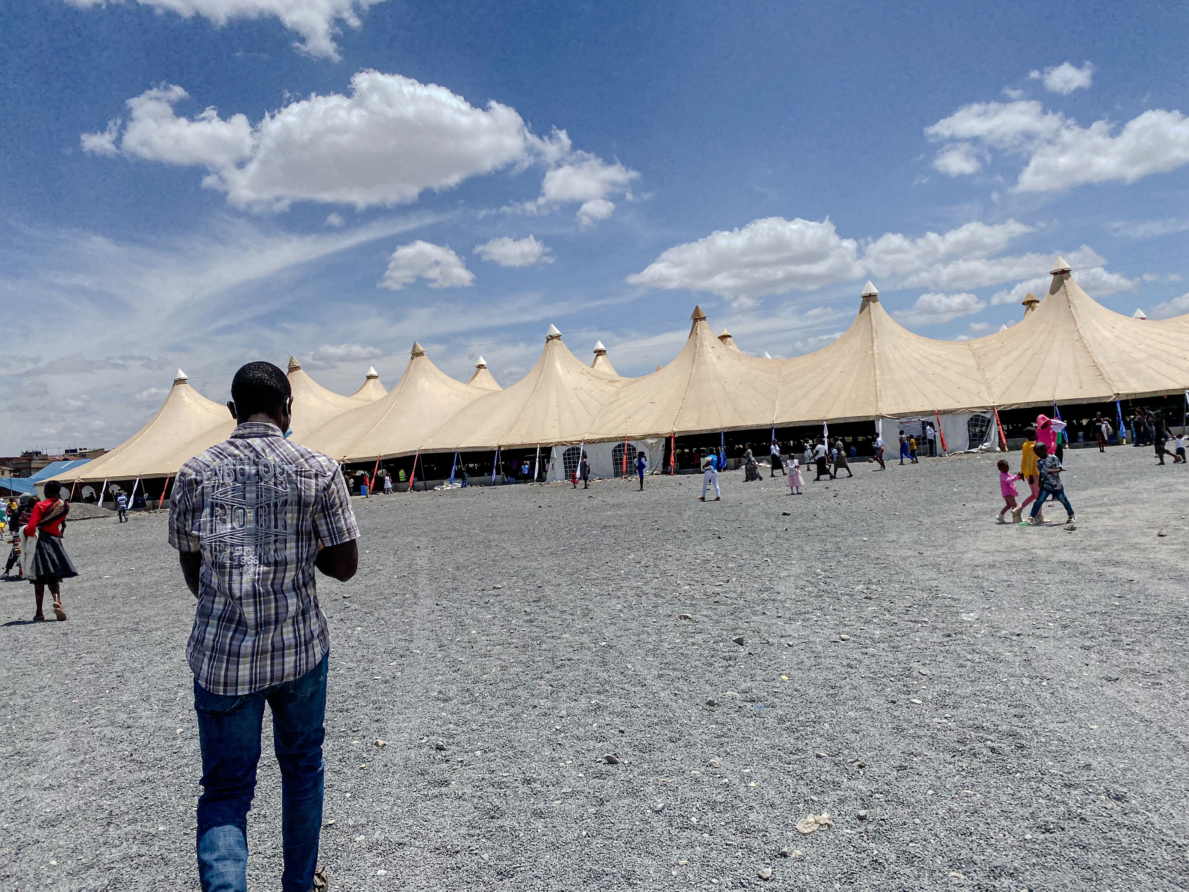 Dagen besöker megakyrkan Jesus Teaching Ministry och den kontroversielle pastorn Peter Manyuru i Nairobi i Kenya.