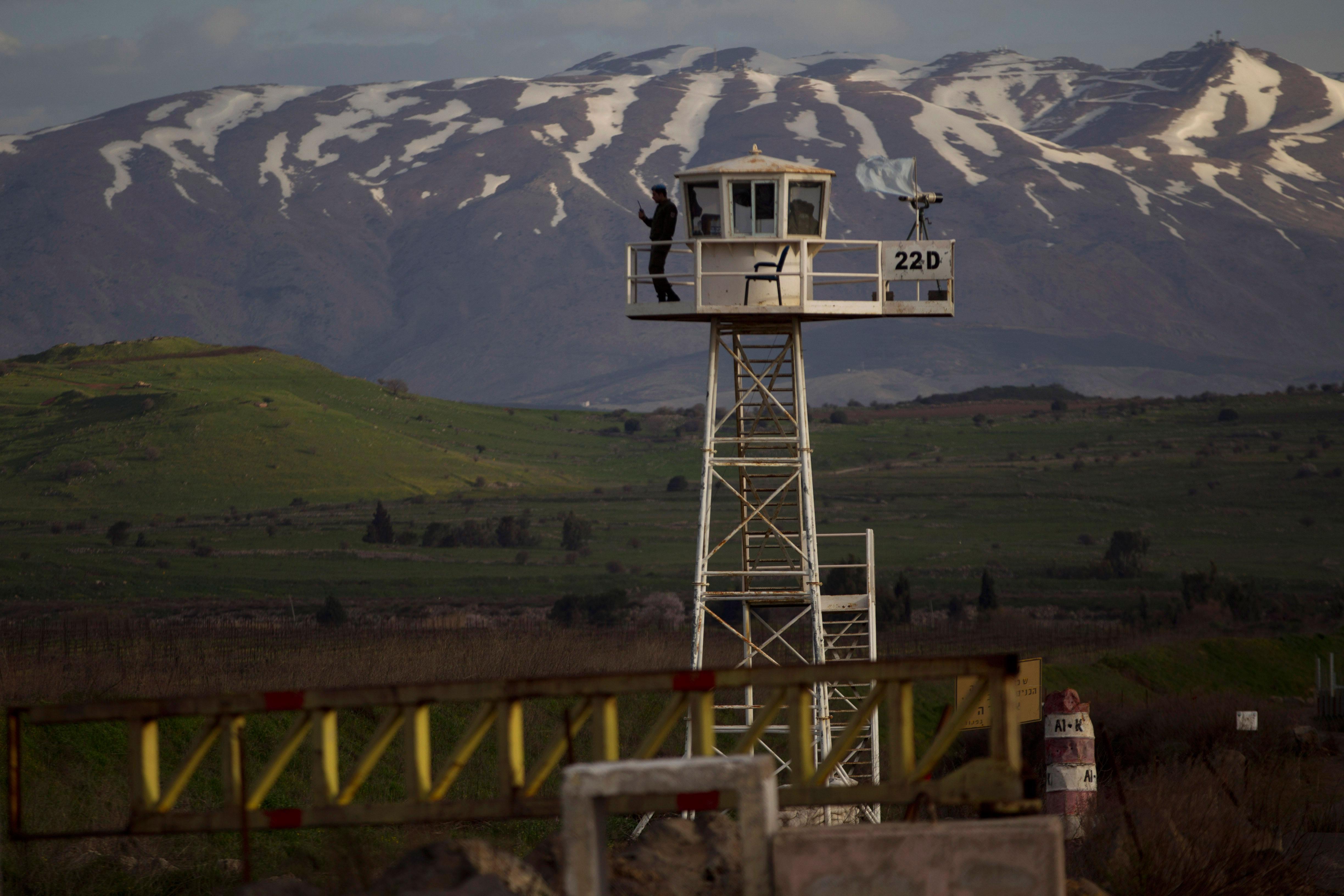 Vil ha hastemøte om Golan-høydene