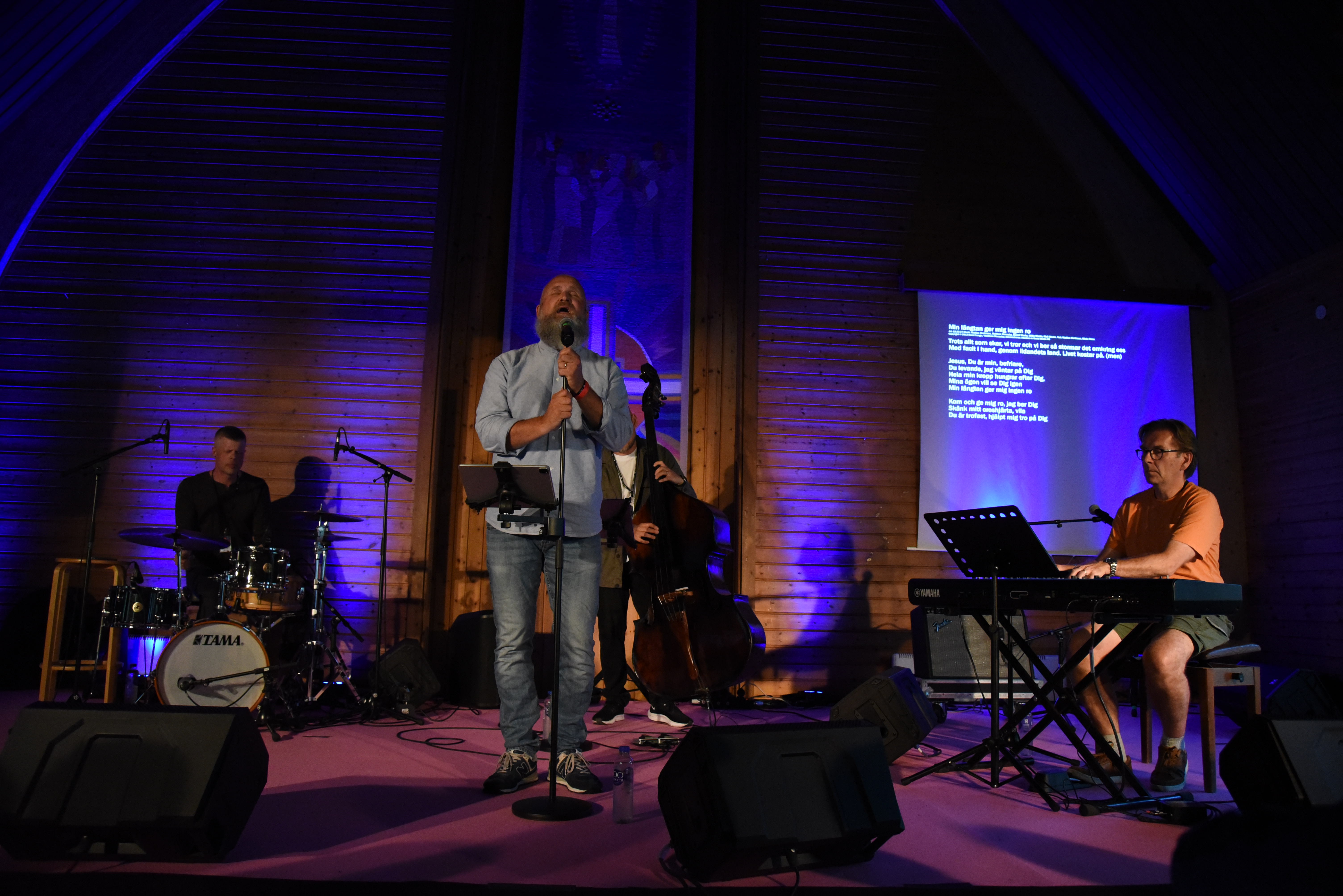 Gullbrannafestivalen 2022. Mattias Martinsons jazztrio spelade i kapellet på GF.