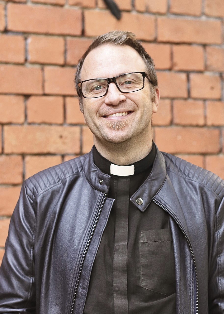Mats Nyholm, präst
