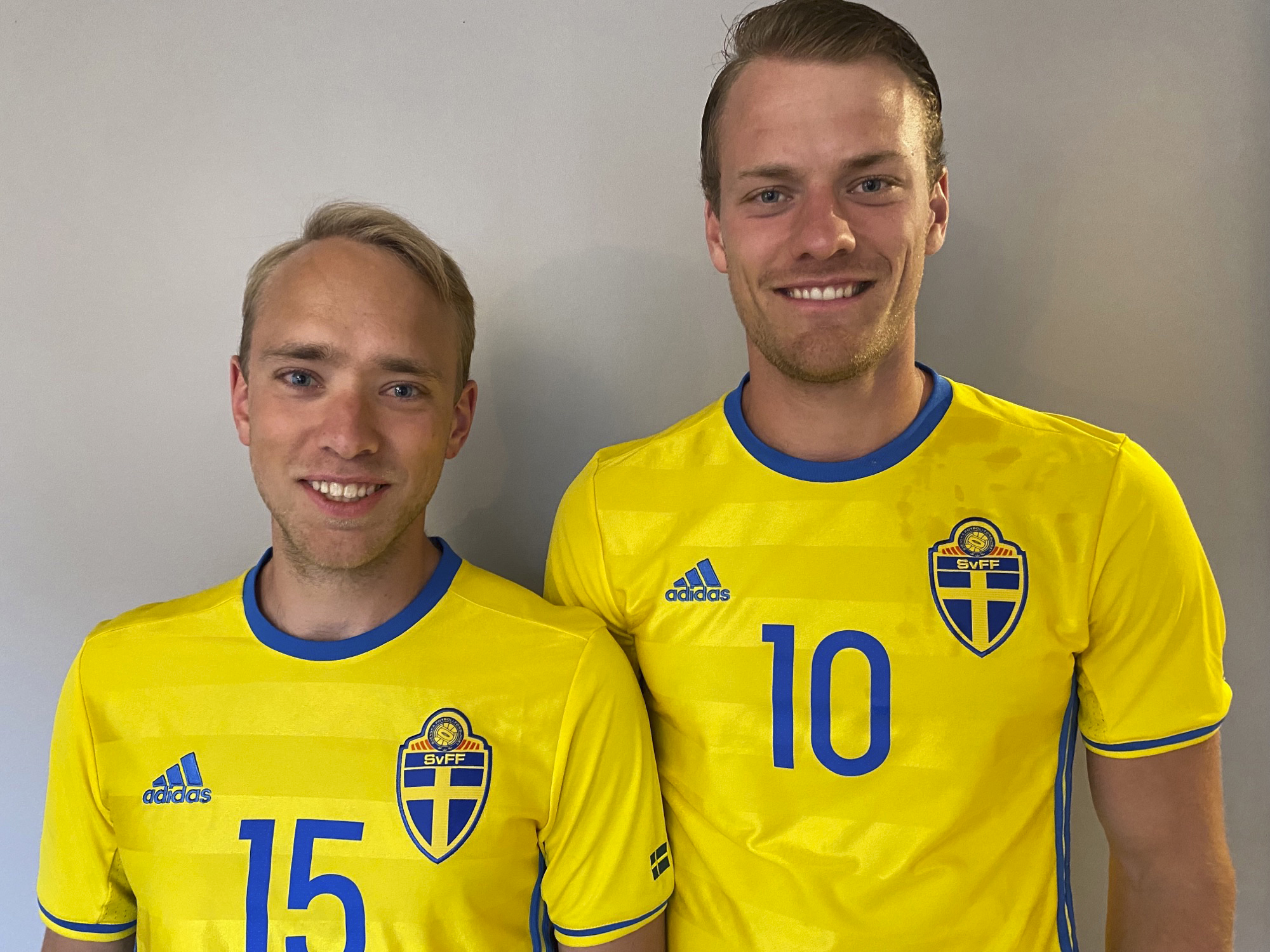 Charlie och Casper Hellström fyller år.