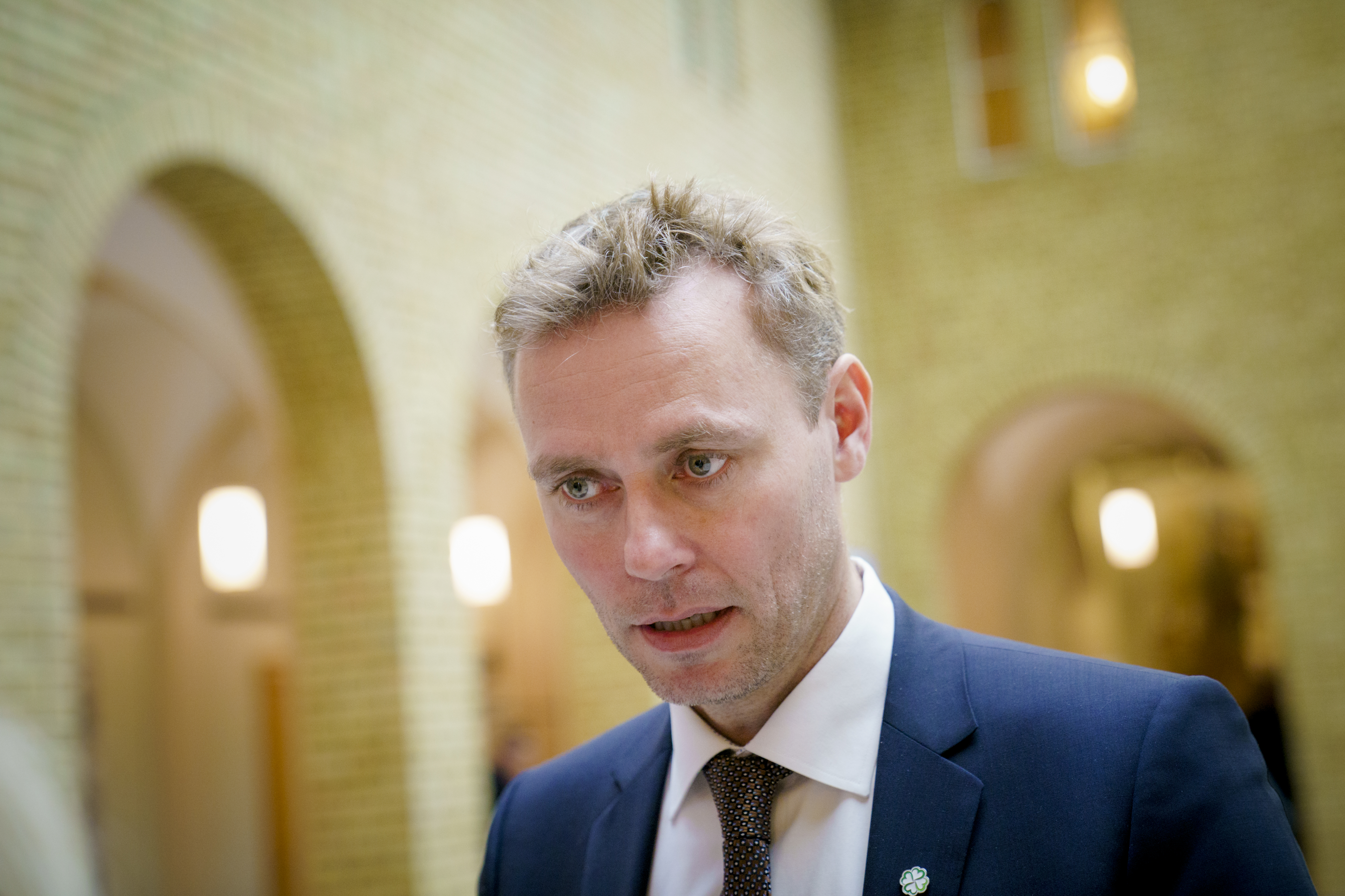 Høgare utdanningsminister Ola Borten Moe (Sp) rår kommande studentar til å setj seg inn i kva samfunnet treng framover. 
Foto: Stian Lysberg Solum / NTB / NPK