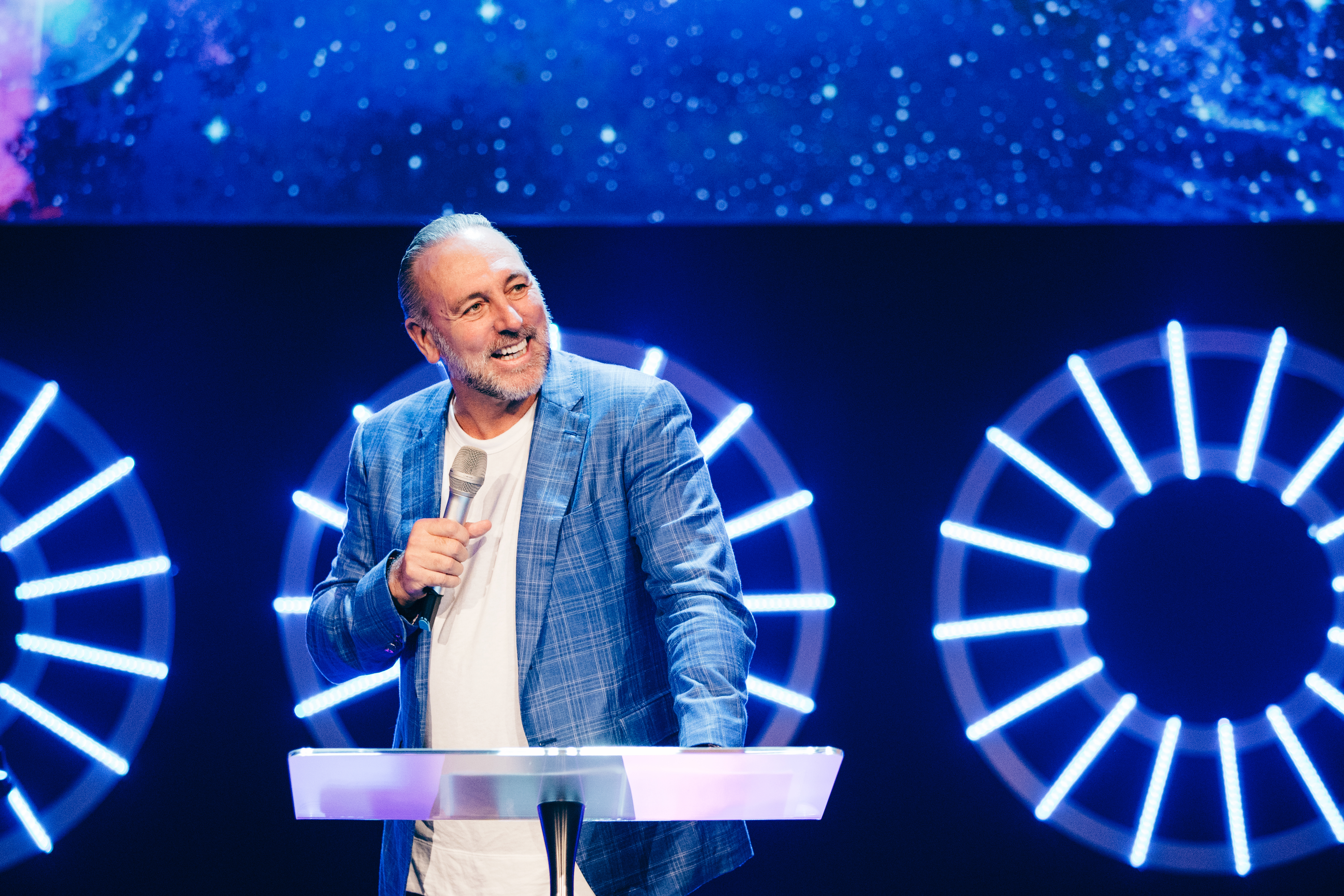 Brian Houston: Jag trycktes ut från Hillsong