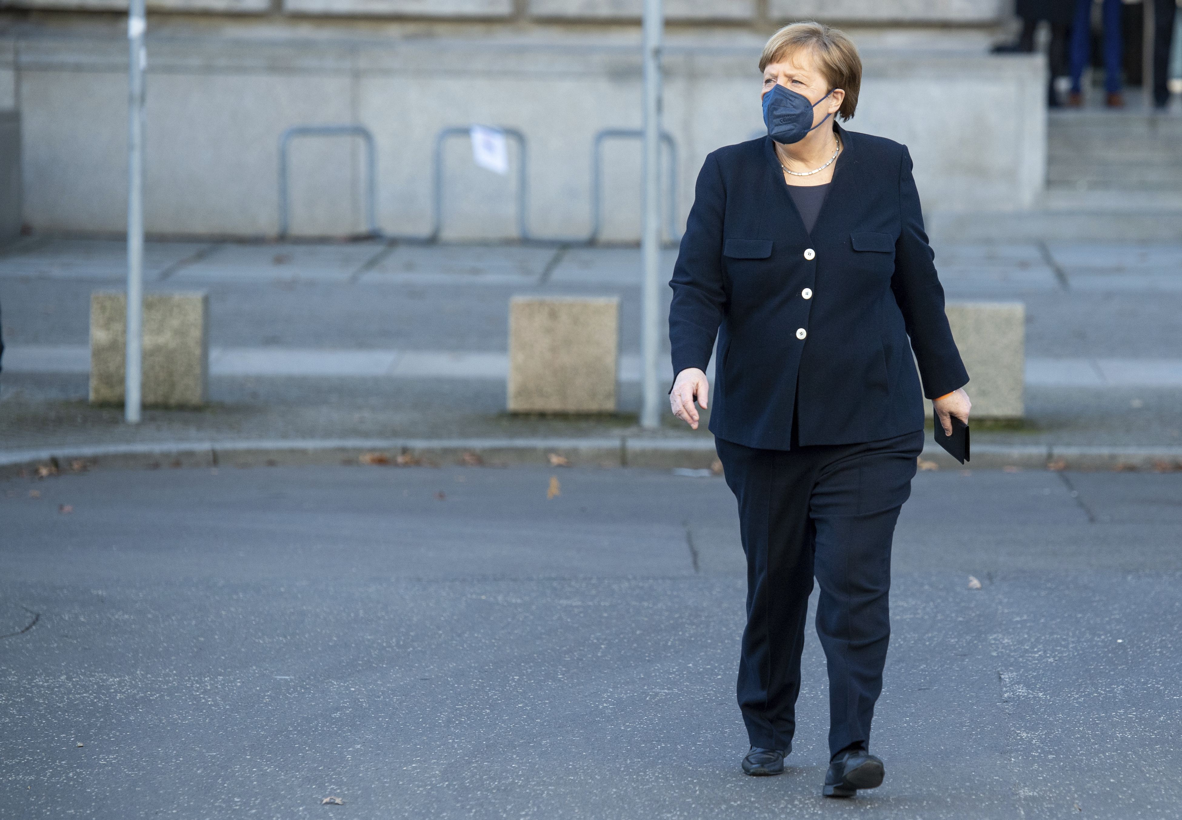Merkel vart stole frå lommeboka på handletur