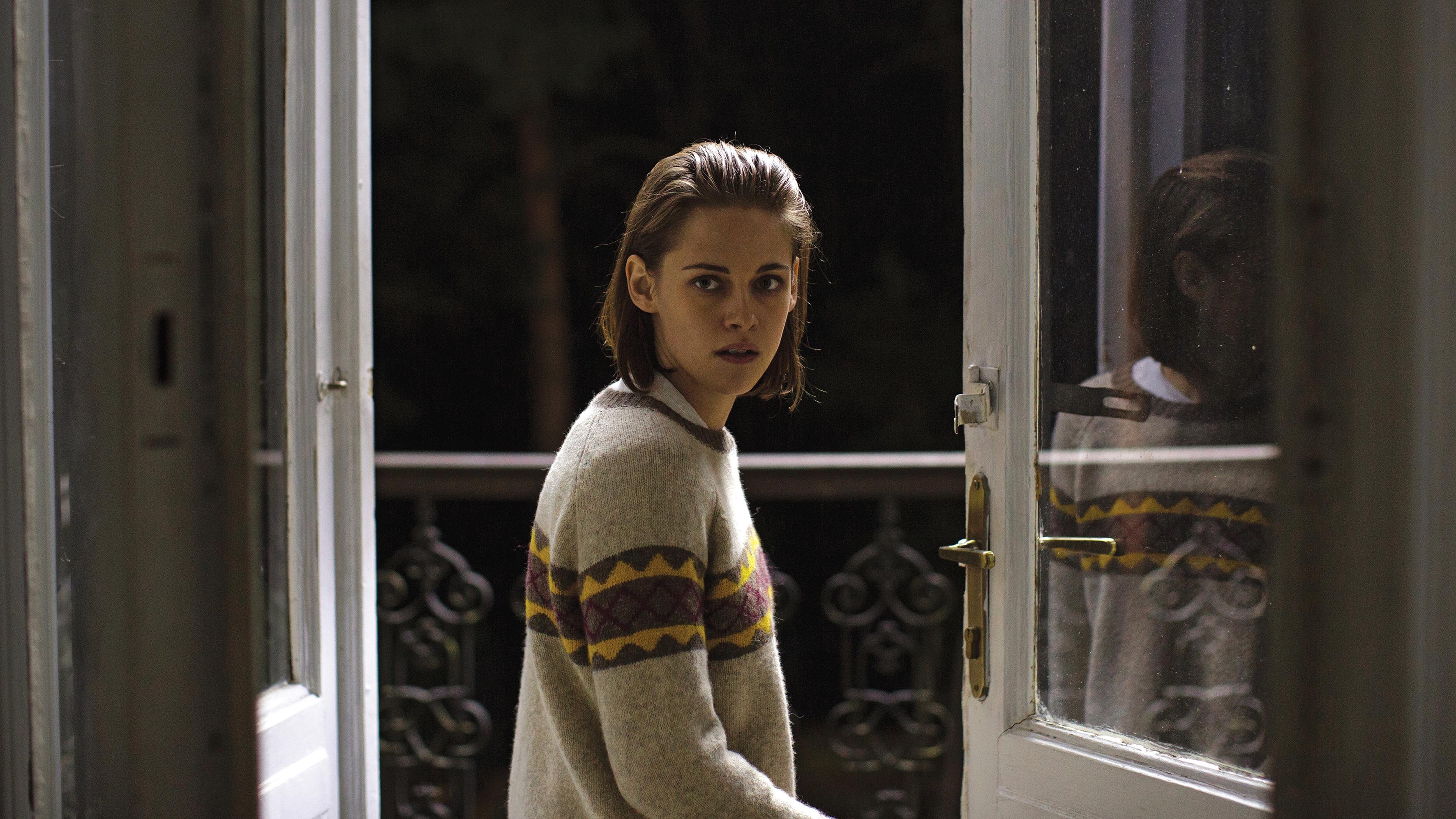 Kristen Stewart spiller godt i den brutalt mottatte spøkelsesfilmen "Personal Shopper".