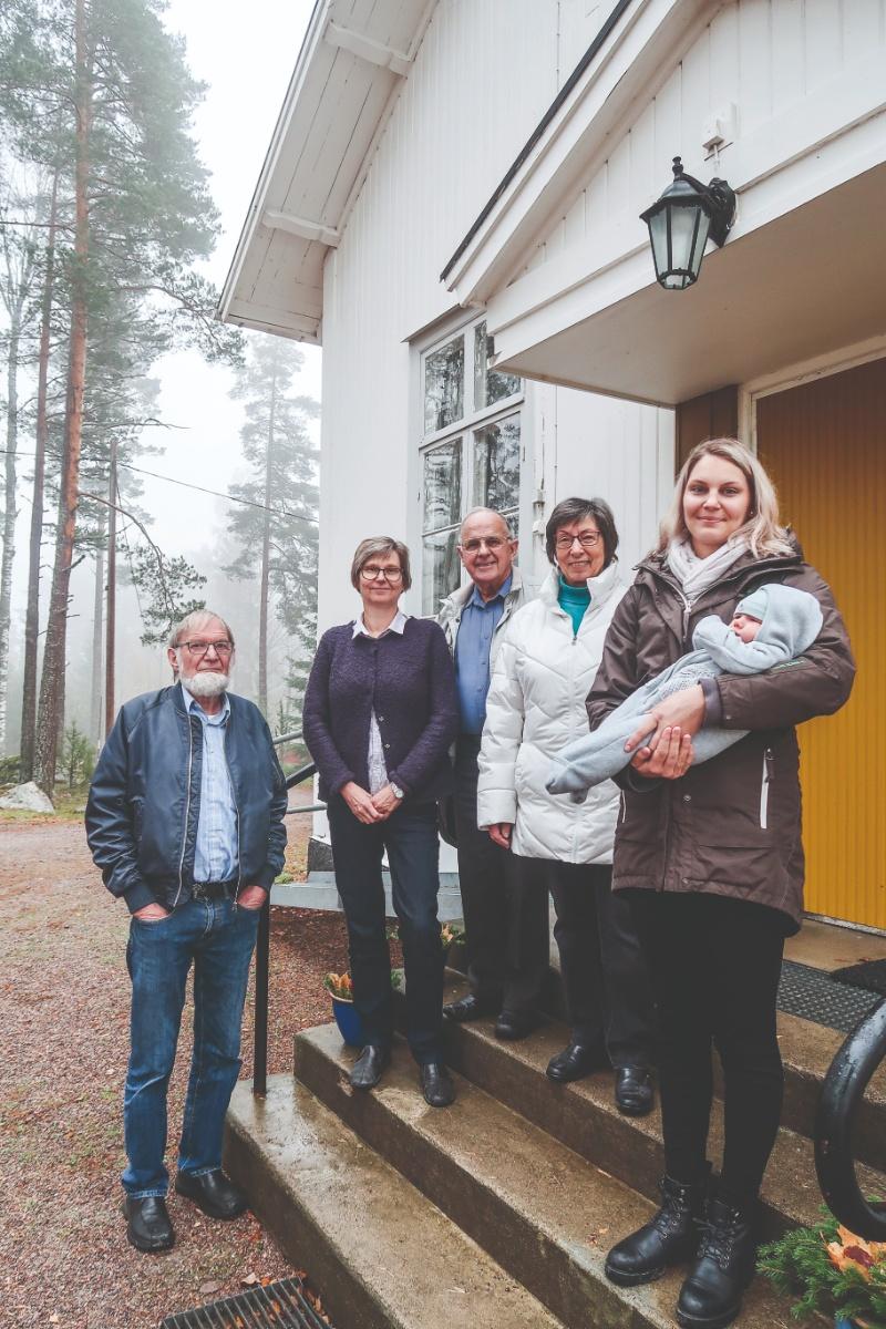 Från vänster: Lars-Elve Rask, Eva Simonsson, Elis Bidell, Iona Bidell och Felicia Simonsson.