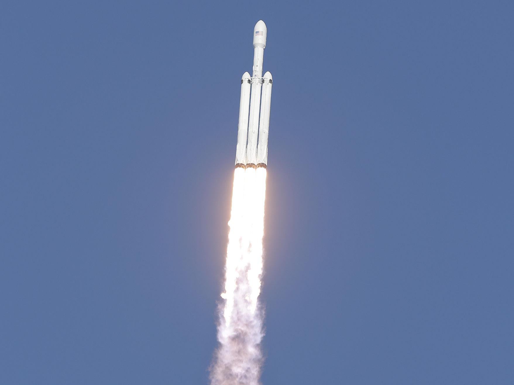SUKSESS: Oppskytingen av raketten Falcon Heavy gikk som planlagt. 
