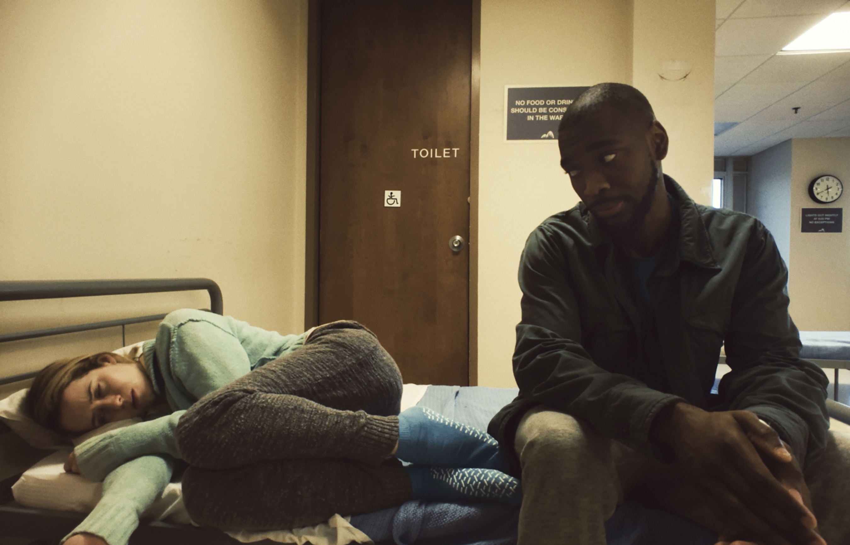 Claire Foy og Jay Pharoah i Steven Soderberghs Unsane.