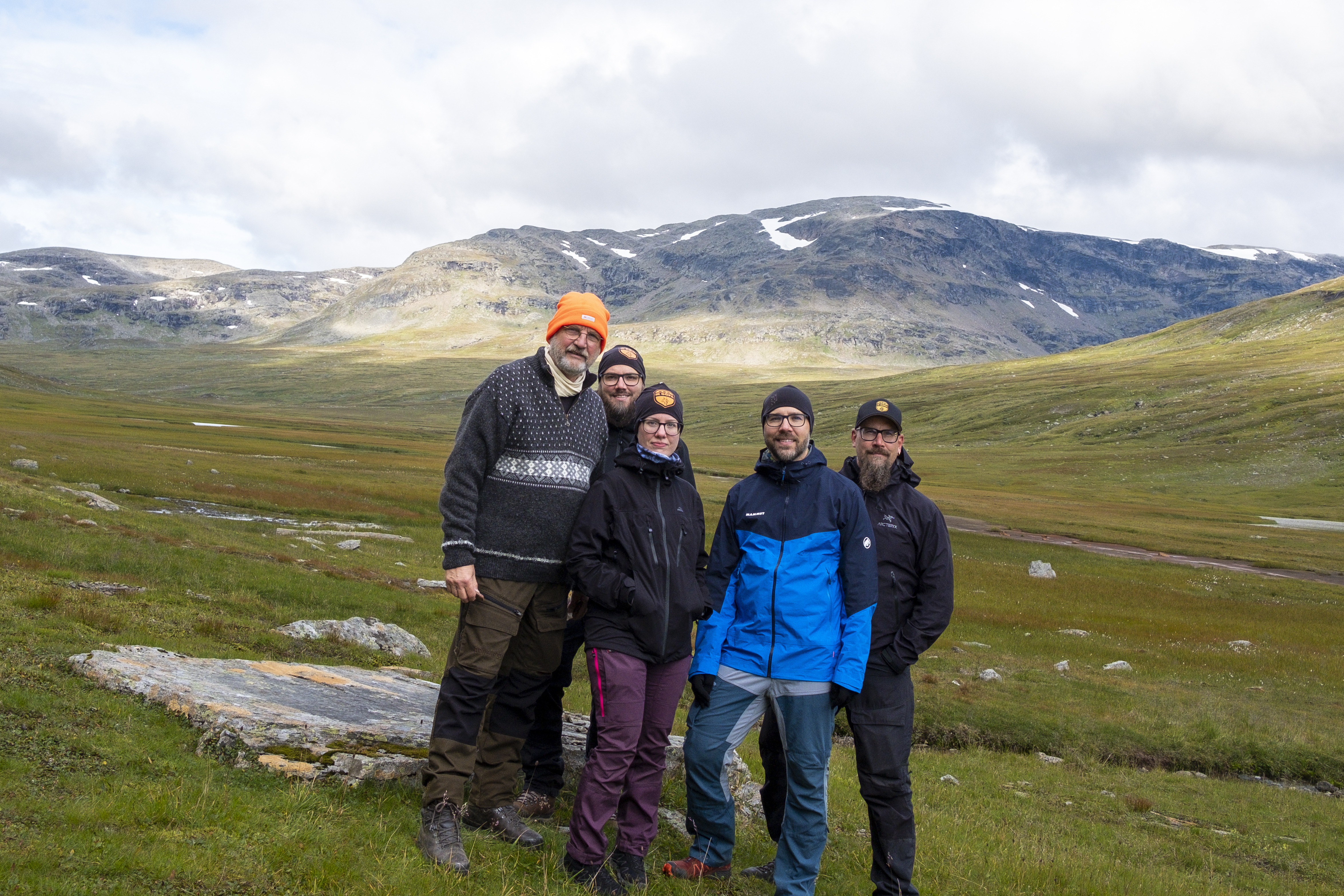 Familjevandring i Syterskalet i Vindelfjällen. Från vänster pappa Anders, Andreas, Jeanette, Marcus och Pierre.