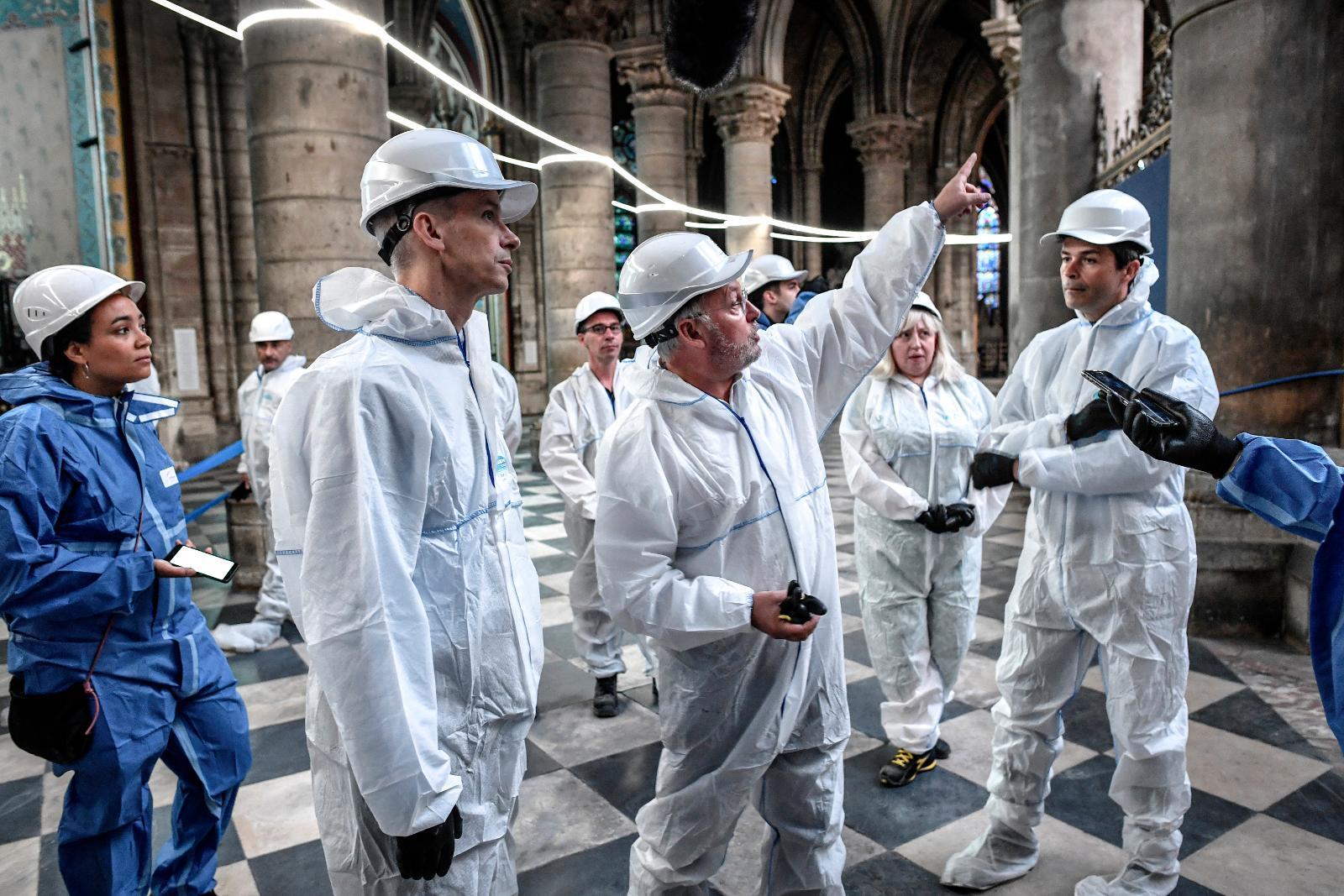 Värmerekord i Paris kan få Notre Dame att rasa 