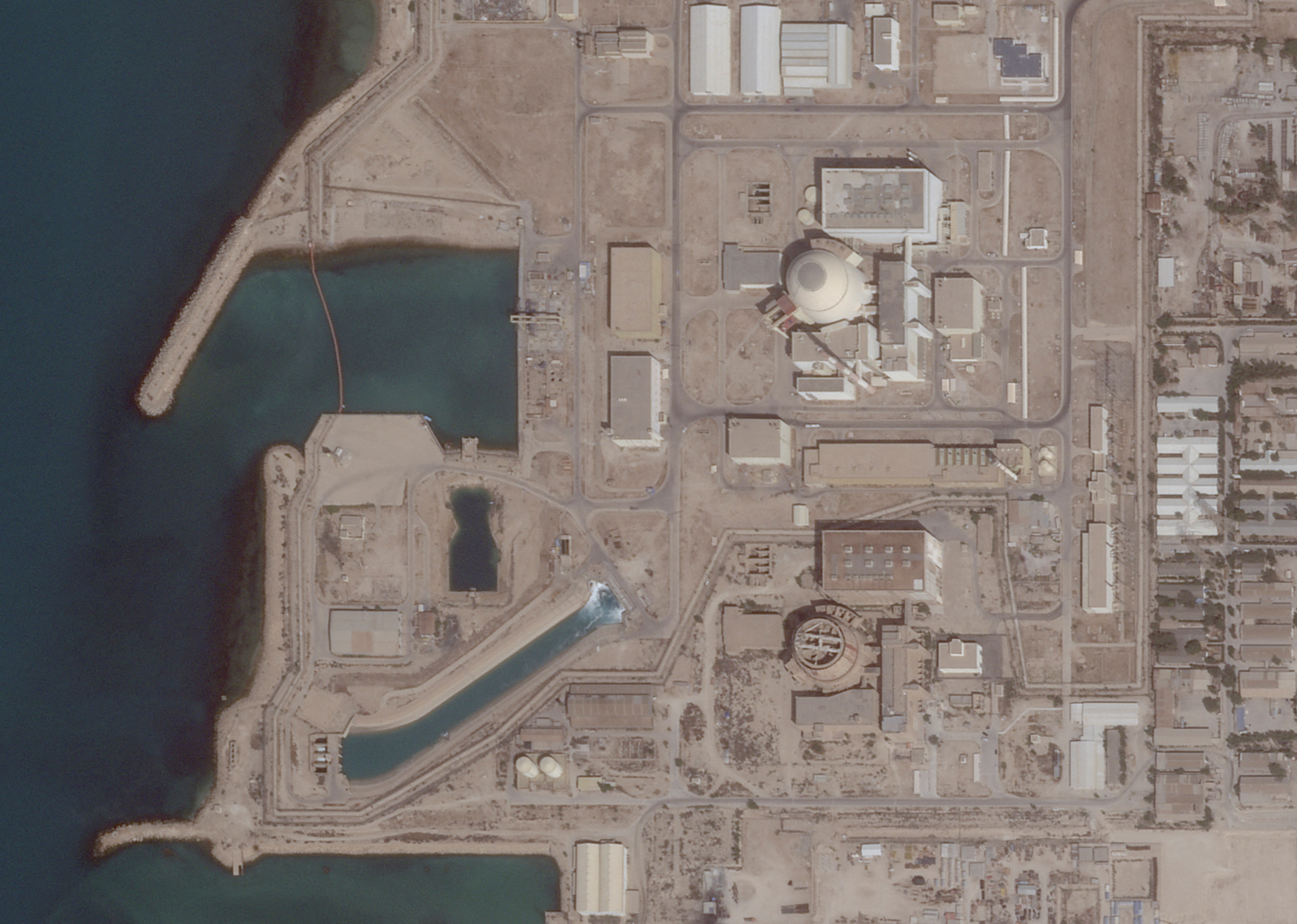 Imagen satélite de la central nuclear iraní de Bushehr el pasado 26 de mayo.