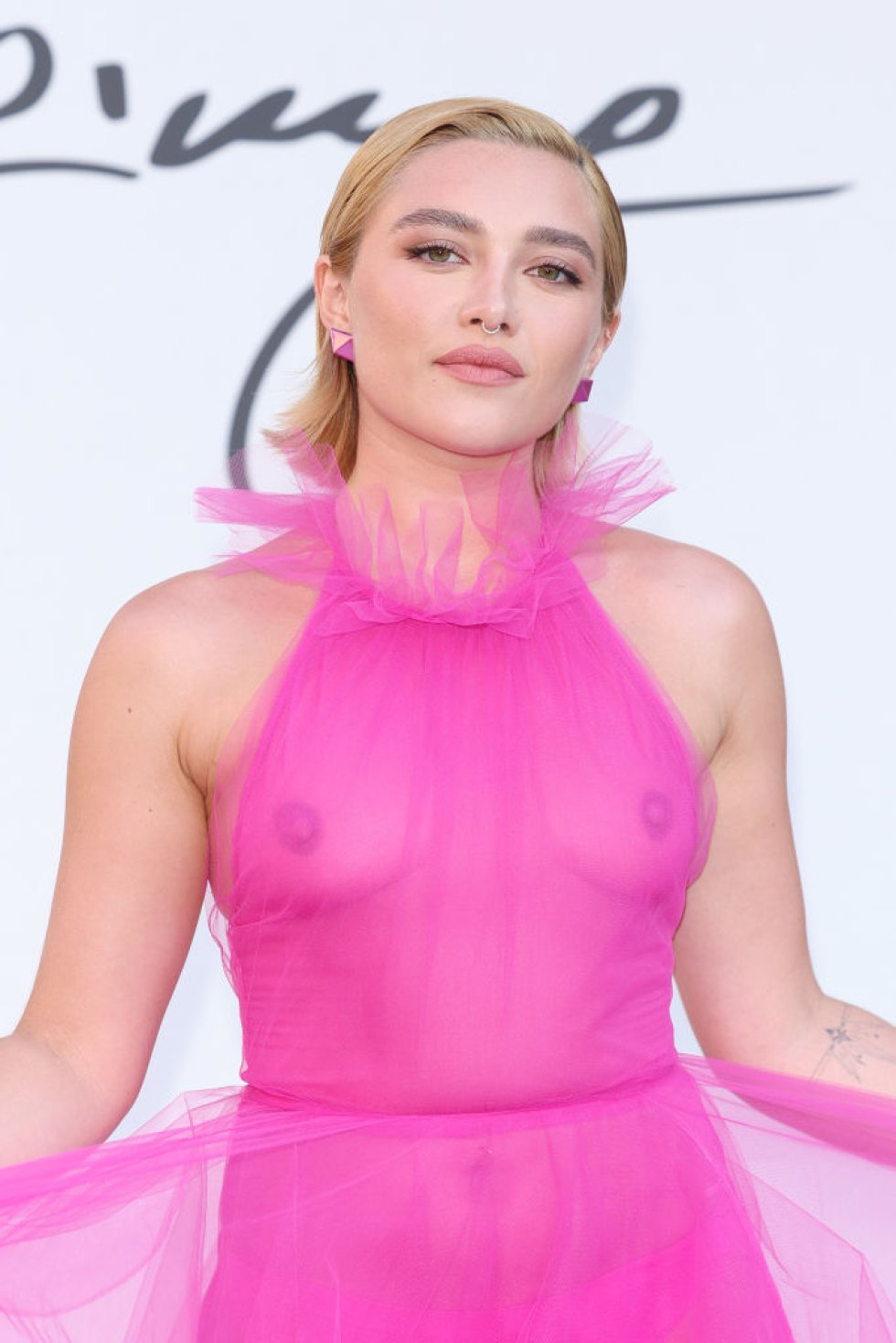 From Rose McGowan to Florence Pugh: The influence of the naked dress  throughout time | Fotos | Spain | EL PAÍS English