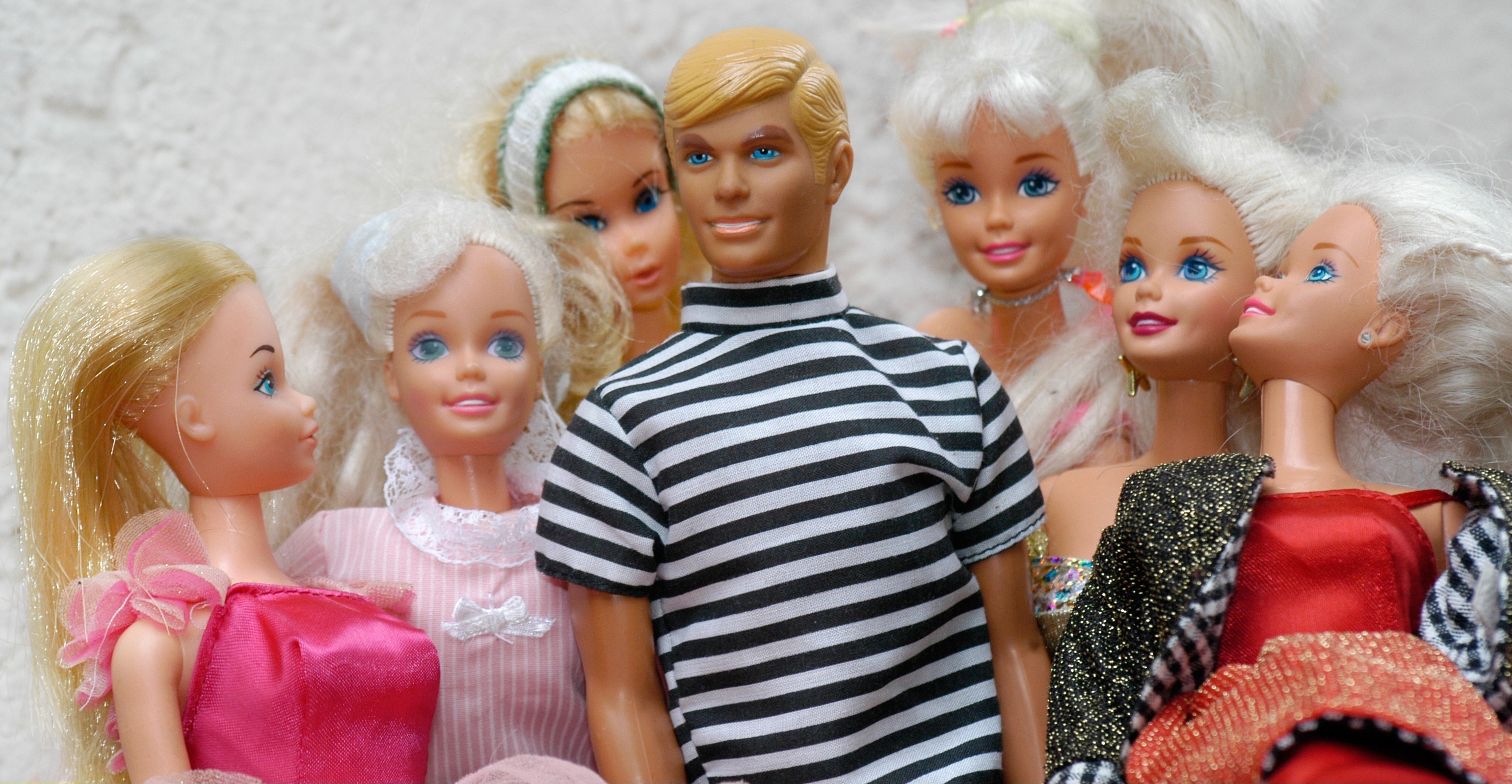 Disfraz de pareja de Barbie y Ken para adulto