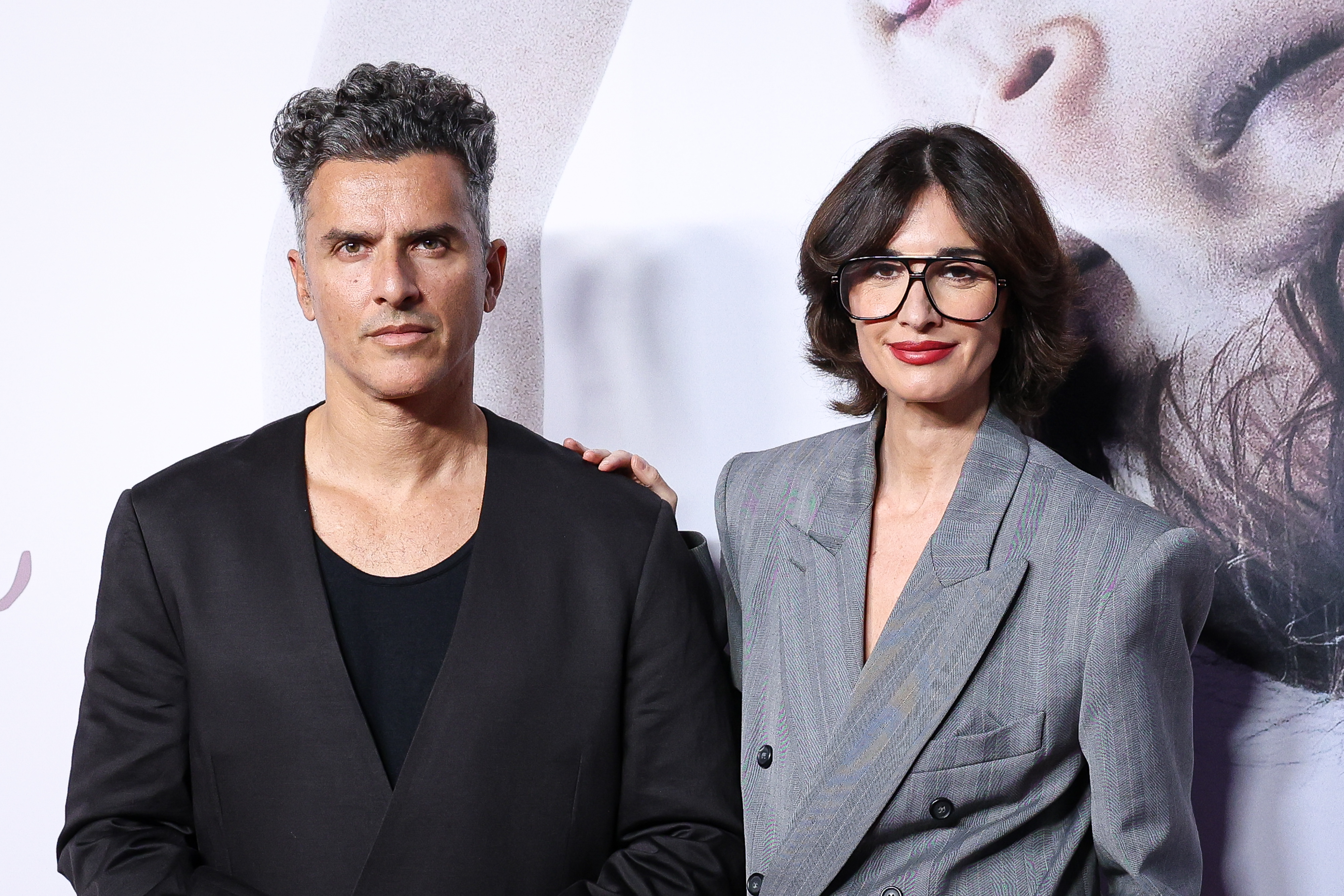 Paz Vega habla por primera vez tras su separación: “Es un momento muy  difícil, lo estamos pasando regular” | Gente | EL PAÍS