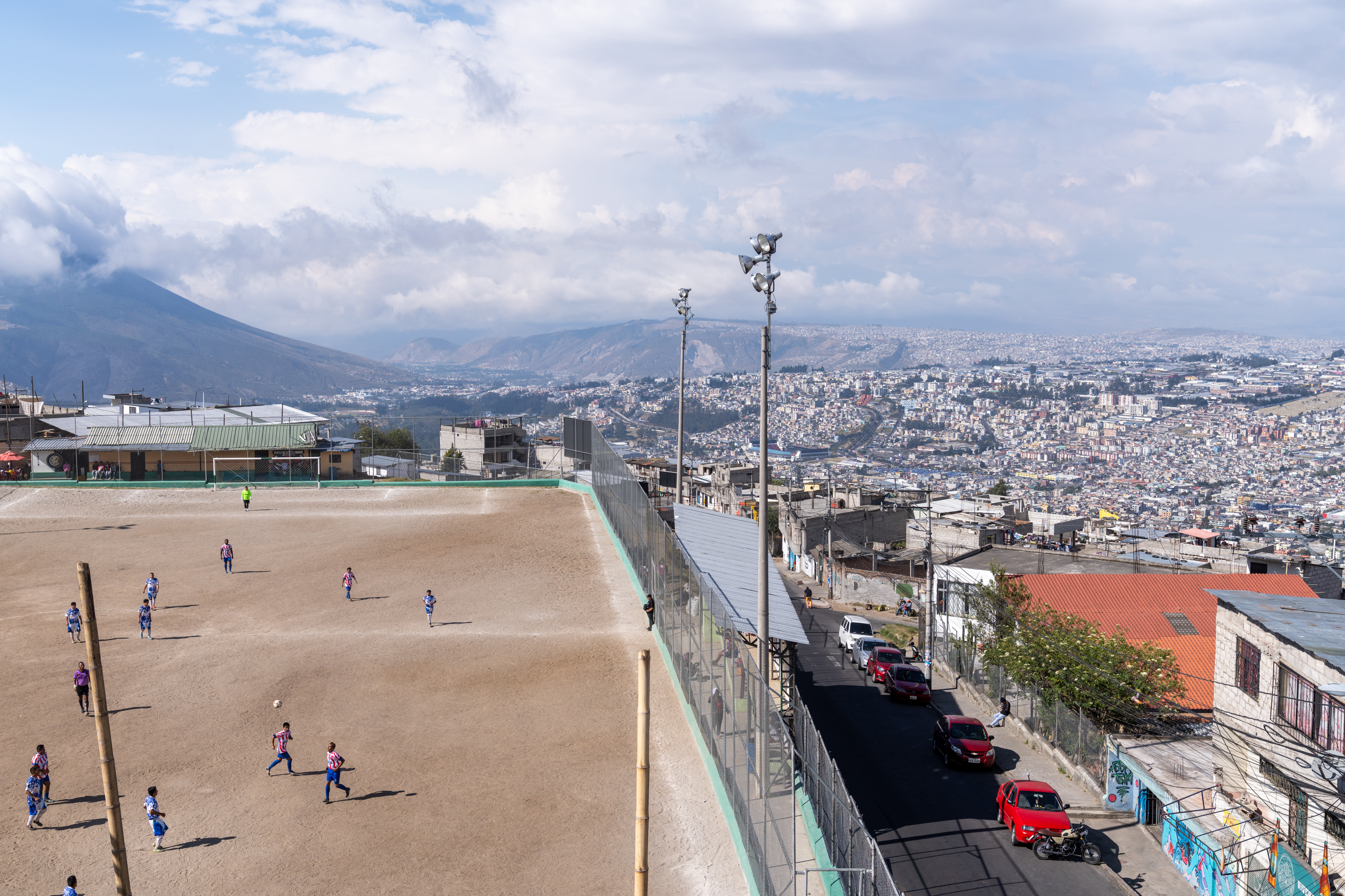O bairro Atucucho, localizado ao norte de Quito.
