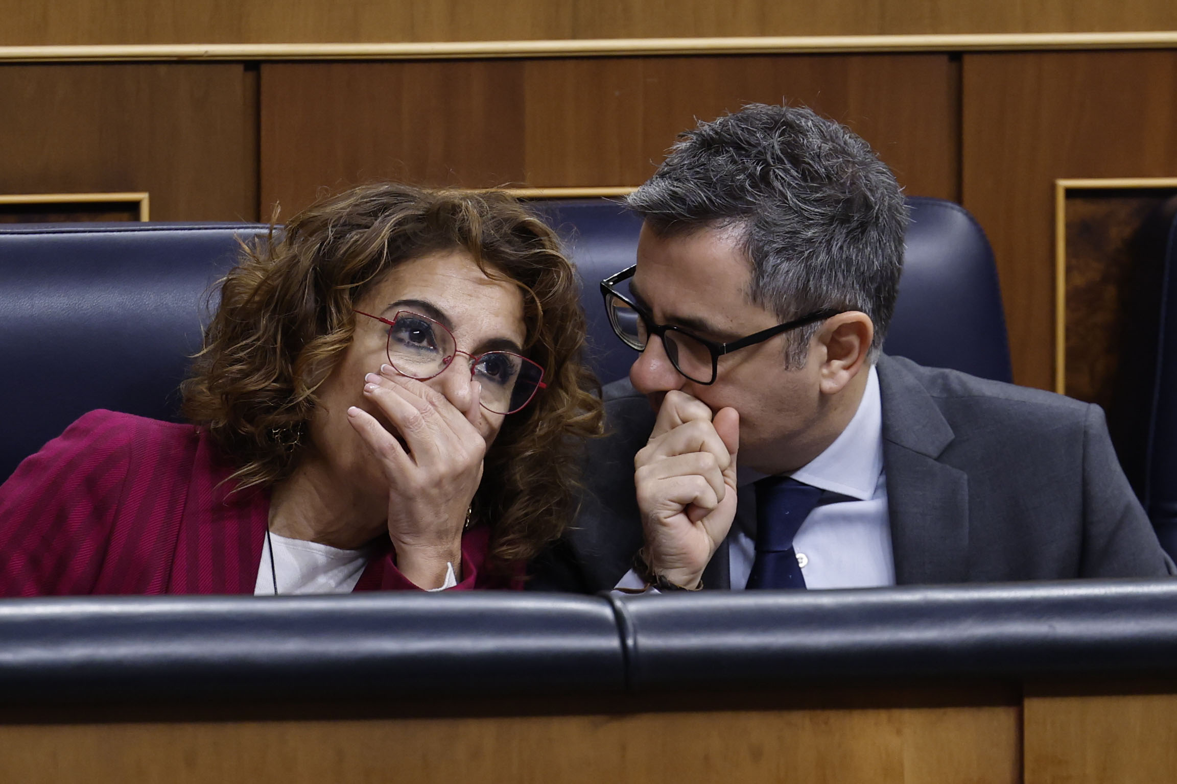 María Jesús Montero y Félix Bolaños el 27 de noviembre en el Congreso.