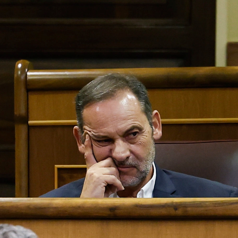 MADRID (ESPAÑA), 28/01/2026.- El exministro José Luis Ábalos, durante el Pleno del Congreso celebrado el pasado 22 de julio. El exdirigente socialista y exministro de Transportes José Luis Ábalos ha presentado ante la Mesa del Congreso su renuncia al acta de diputado por Valencia, según ha informado él mismo en redes sociales. EFE/Archivo/Chema Moya
