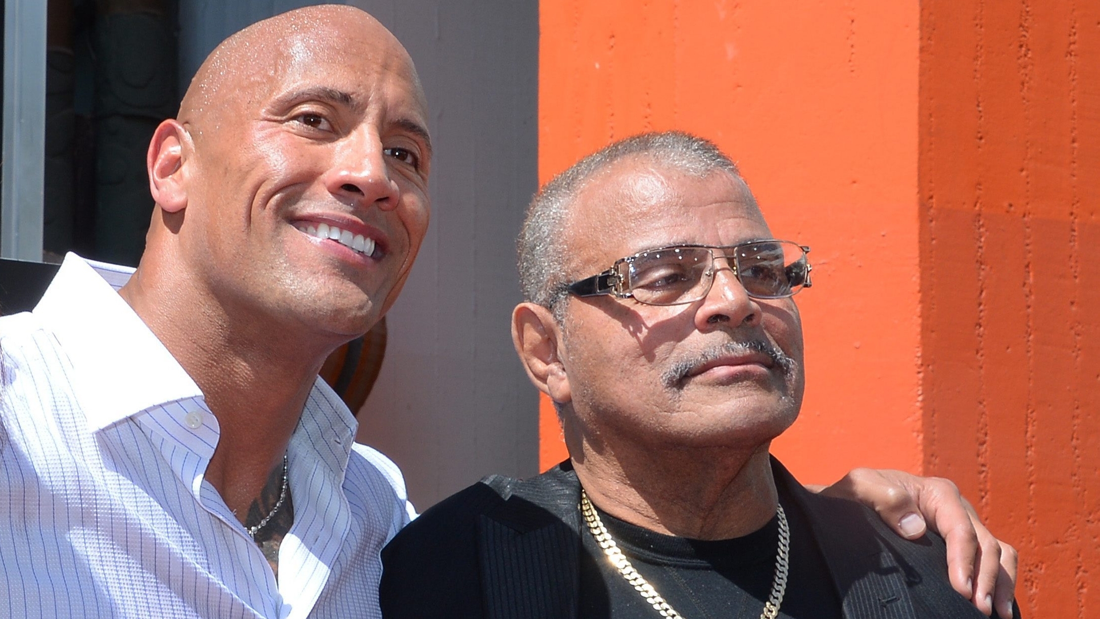 Dwayne Johnson: 'The Rock' recuerda cómo la dura vida de su padre afectó a  la suya | Actualidad | ICON | EL PAÍS