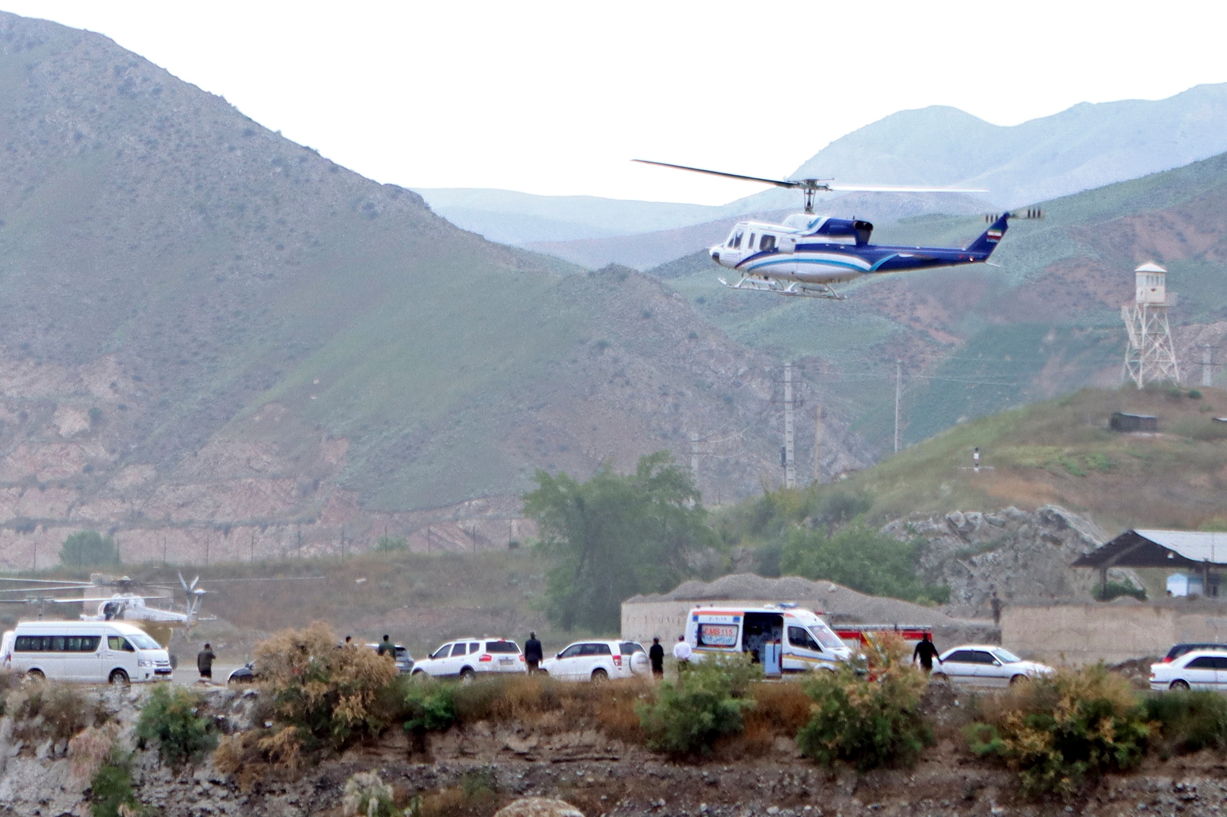 Ebrahim Raisí: La televisión estatal iraní asegura que “no hay signos de  vida” en los restos del helicóptero en el que viajaba el presidente Raisí |  Internacional | EL PAÍS