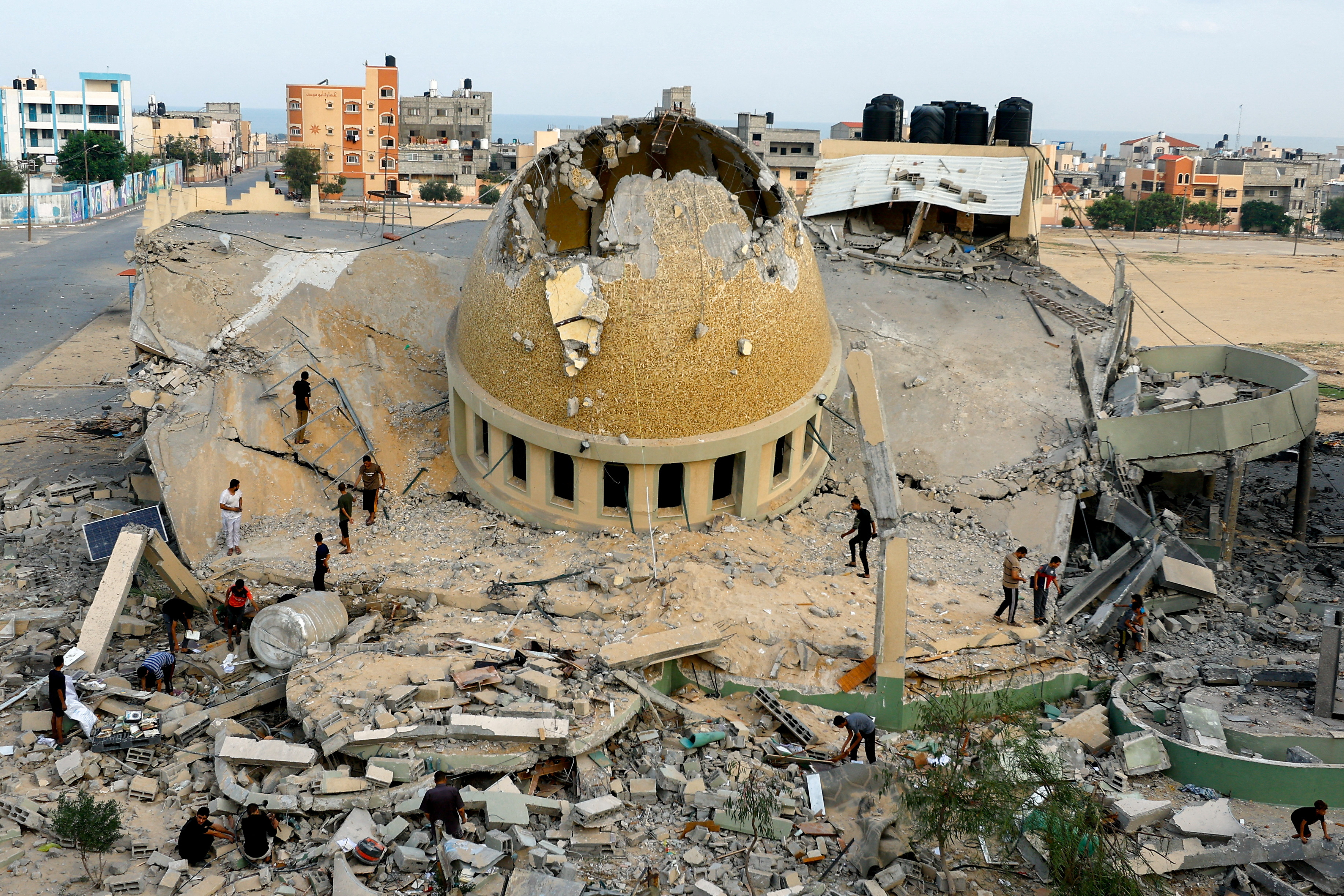 El inicio de la guerra entre Gaza e Israel, en imágenes
