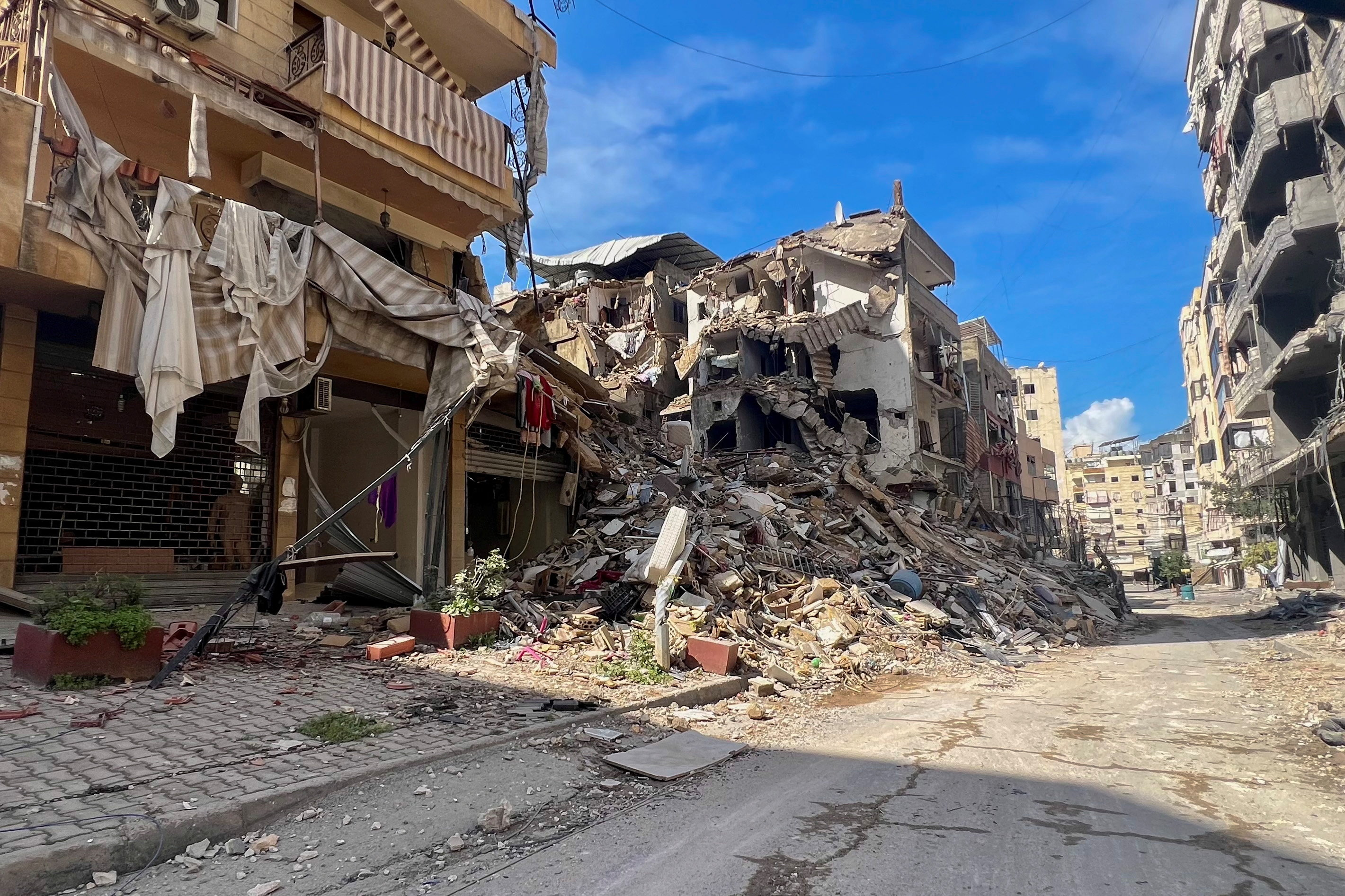 A damaged building in the aftermath of overnight Israeli strikes, amid an escalation between Hezbollah and Israel, amid the U.S.-Israeli conflict with Iran, in Beirut's southern suburbs, Lebanon, March 24, 2026. Picture taken with a mobile phone. REUTERS/Stringer