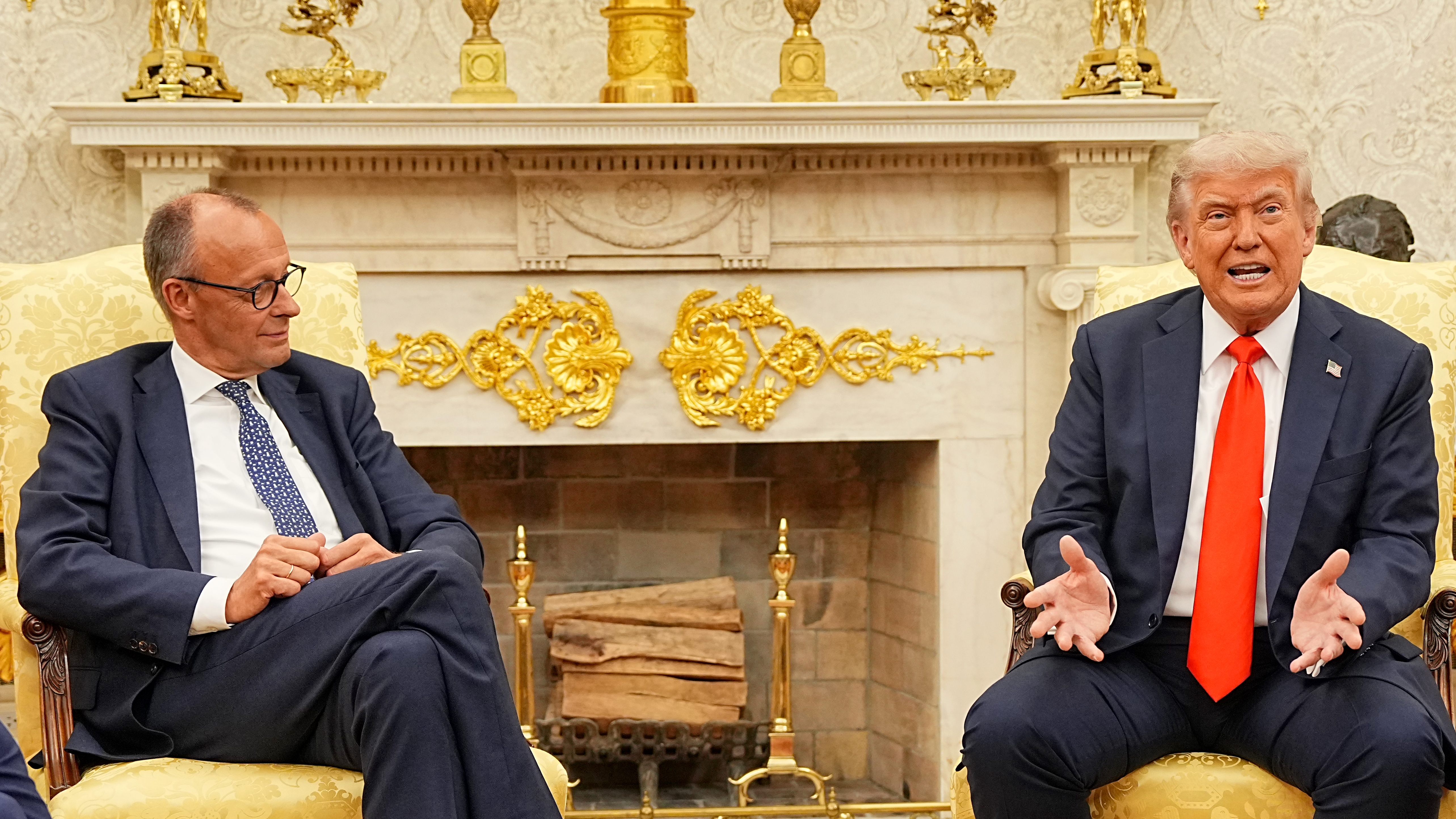 05 June 2025, US, Washington: US President Donald Trump (R) meets with German Chancellor Friedrich Merz in the Oval Office at the White House. Photo: Michael Kappeler/dpa Pool/dpa
05/06/2025 ONLY FOR USE IN SPAIN
