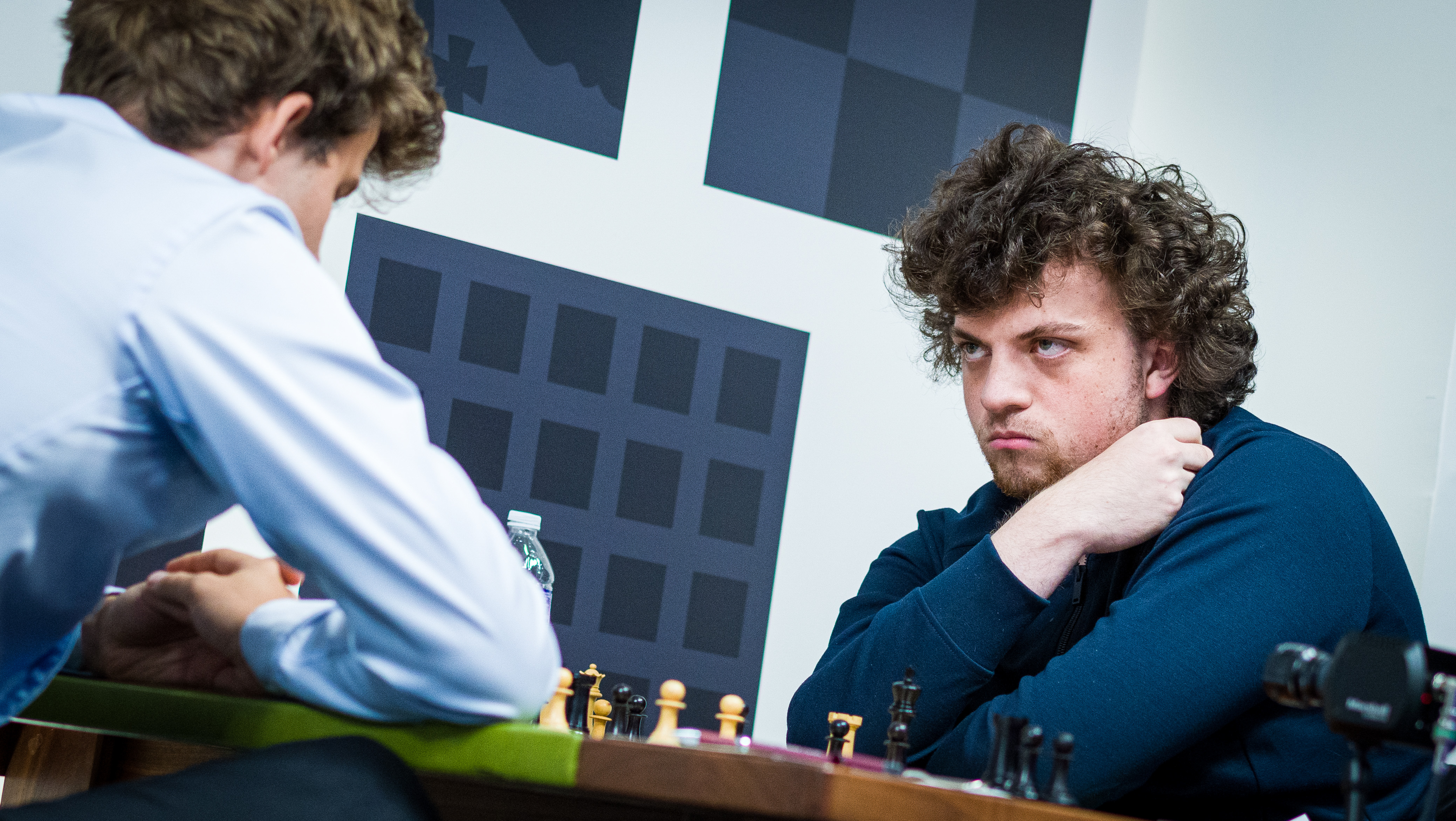 Carlsen sólo necesita 24 horas para vengarse de Duda