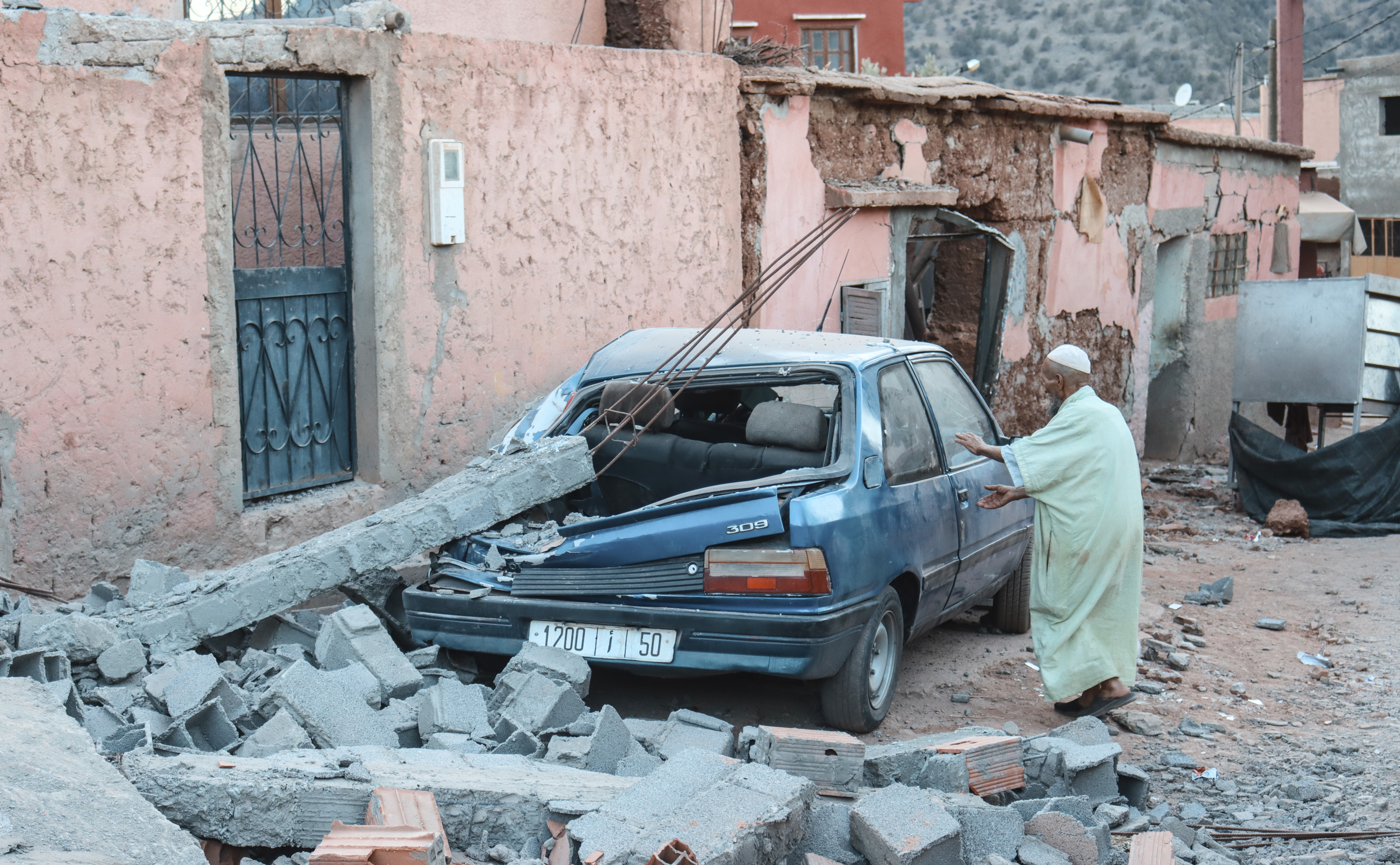 La sociedad civil lleva el peso de la ayuda tras el terremoto: “No sabemos cómo atender a los heridos”