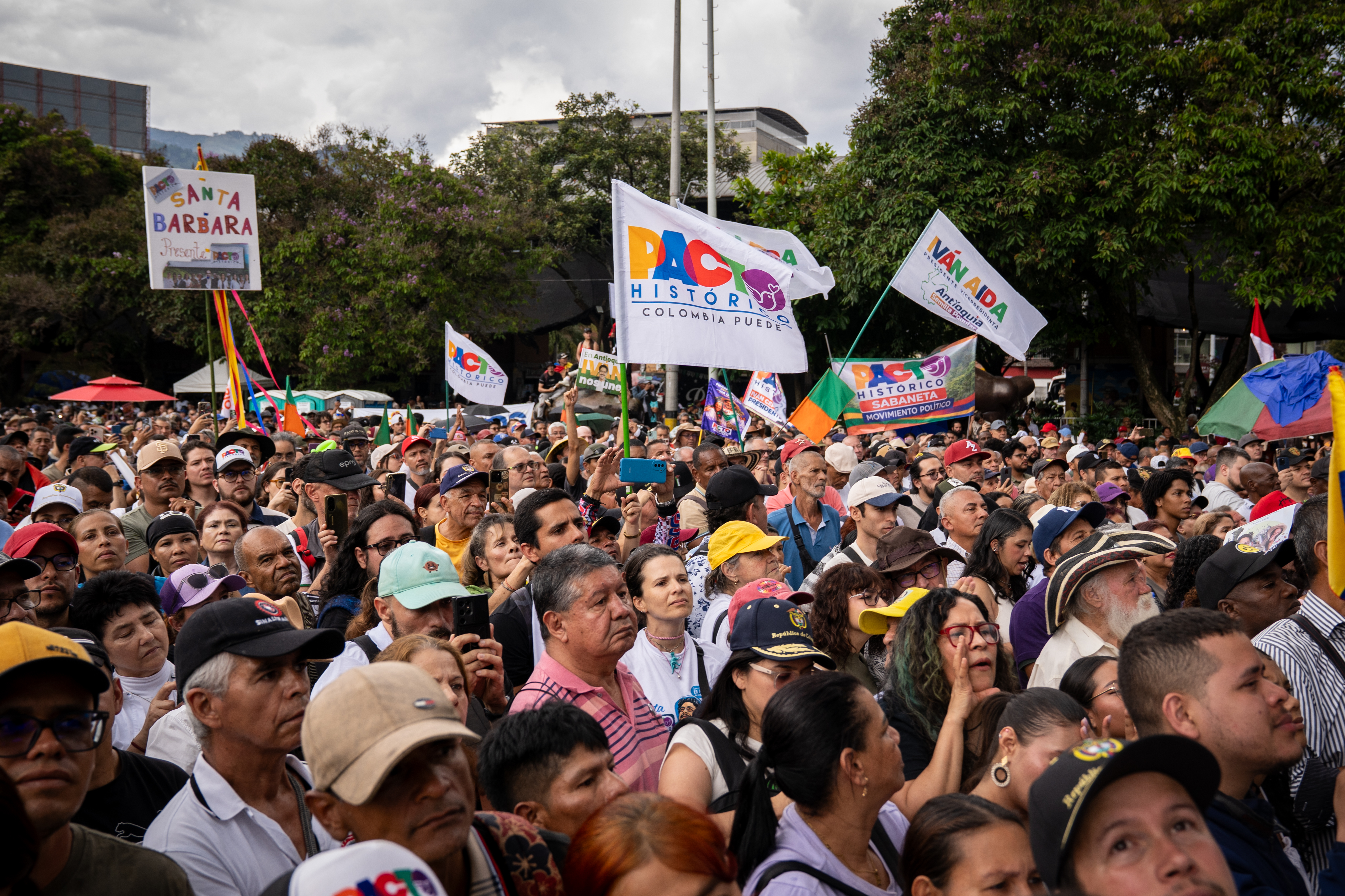 Cepeda vuelve al epicentro de la polémica en Antioquia y eleva el pulso con  Uribe | Elecciones Presidenciales Colombia | EL PAÍS América Colombia