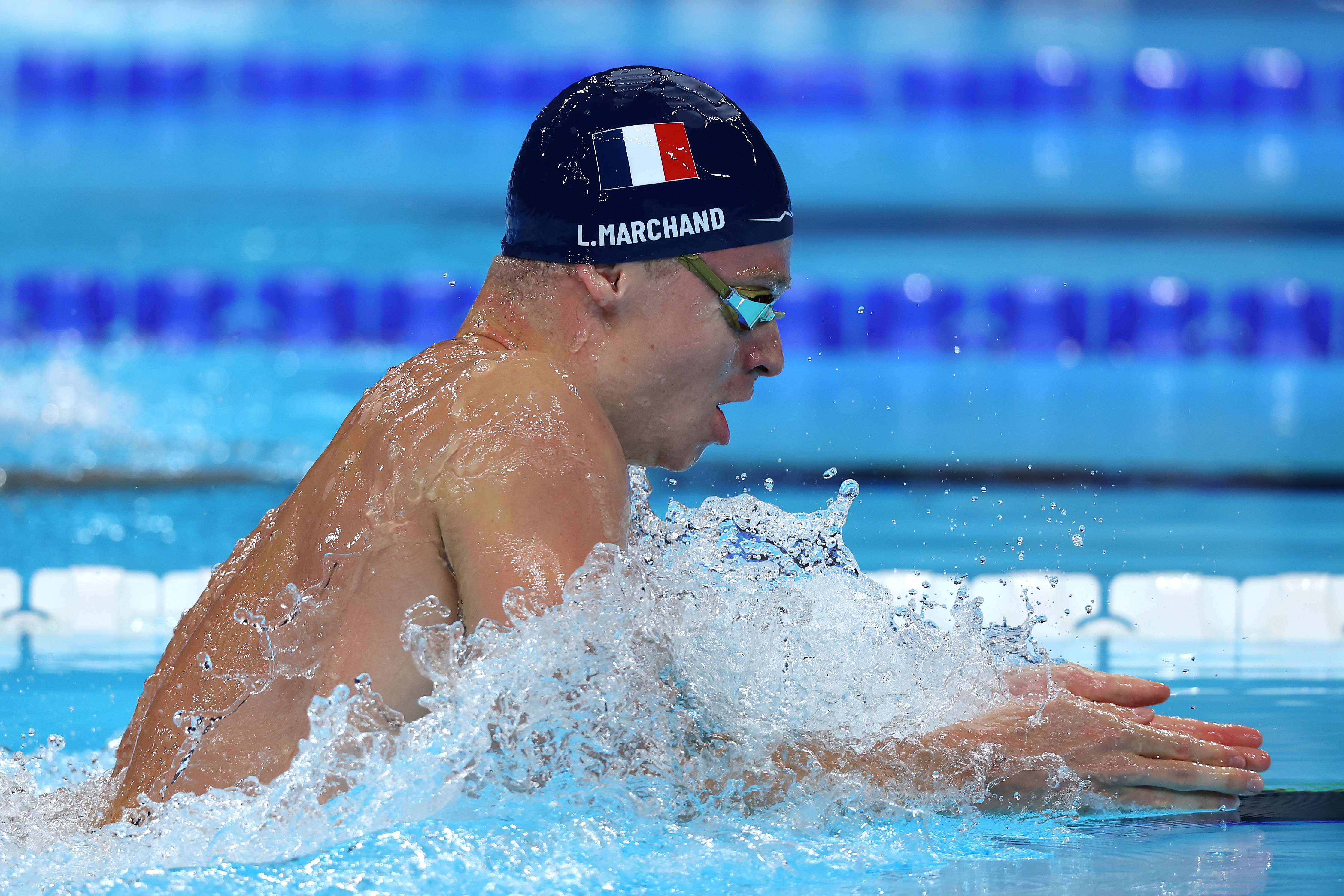 Leon Marchand, durante su espectacular ejercicio en 200m braza.