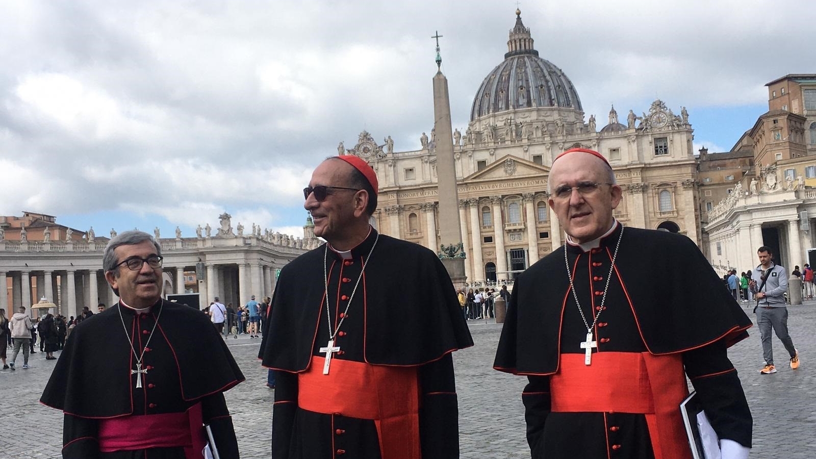 El Papa convoca a todos los obispos españoles a Roma