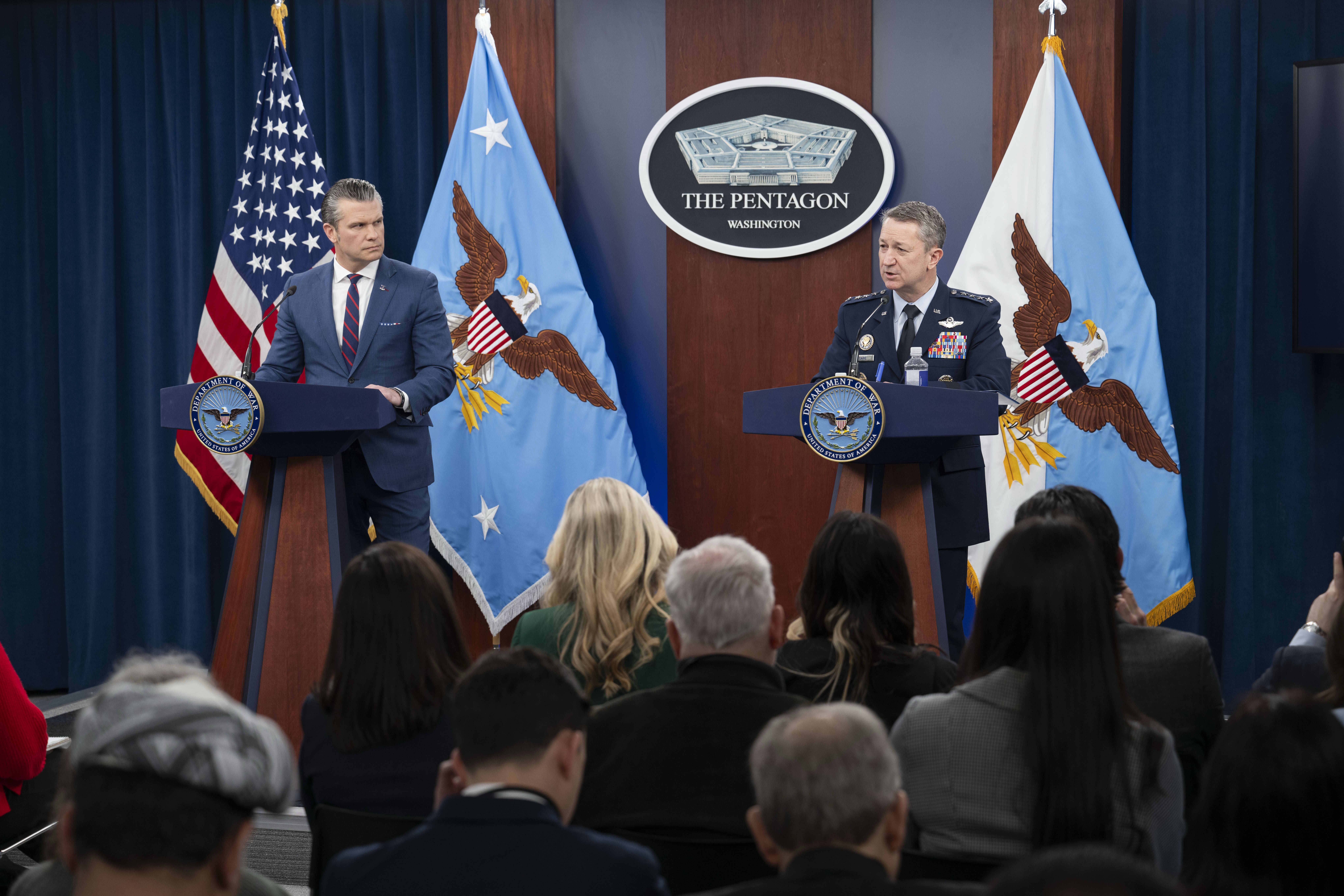 March 2, 2026, Washington, Dc, United States of America: U.S. Defense Secretary Pete Hegseth, left, looks on as Joint Chiefs of Staff Gen. Dan Caine, right, responds to a reporters question during a press briefing to discuss Operation Epic Fury at the Pentagon, March 2, 2026, in Washington, D.C.
Europa Press/Contacto/Ssgt. Madelyn Keech/Dod
02/03/2026 ONLY FOR USE IN SPAIN