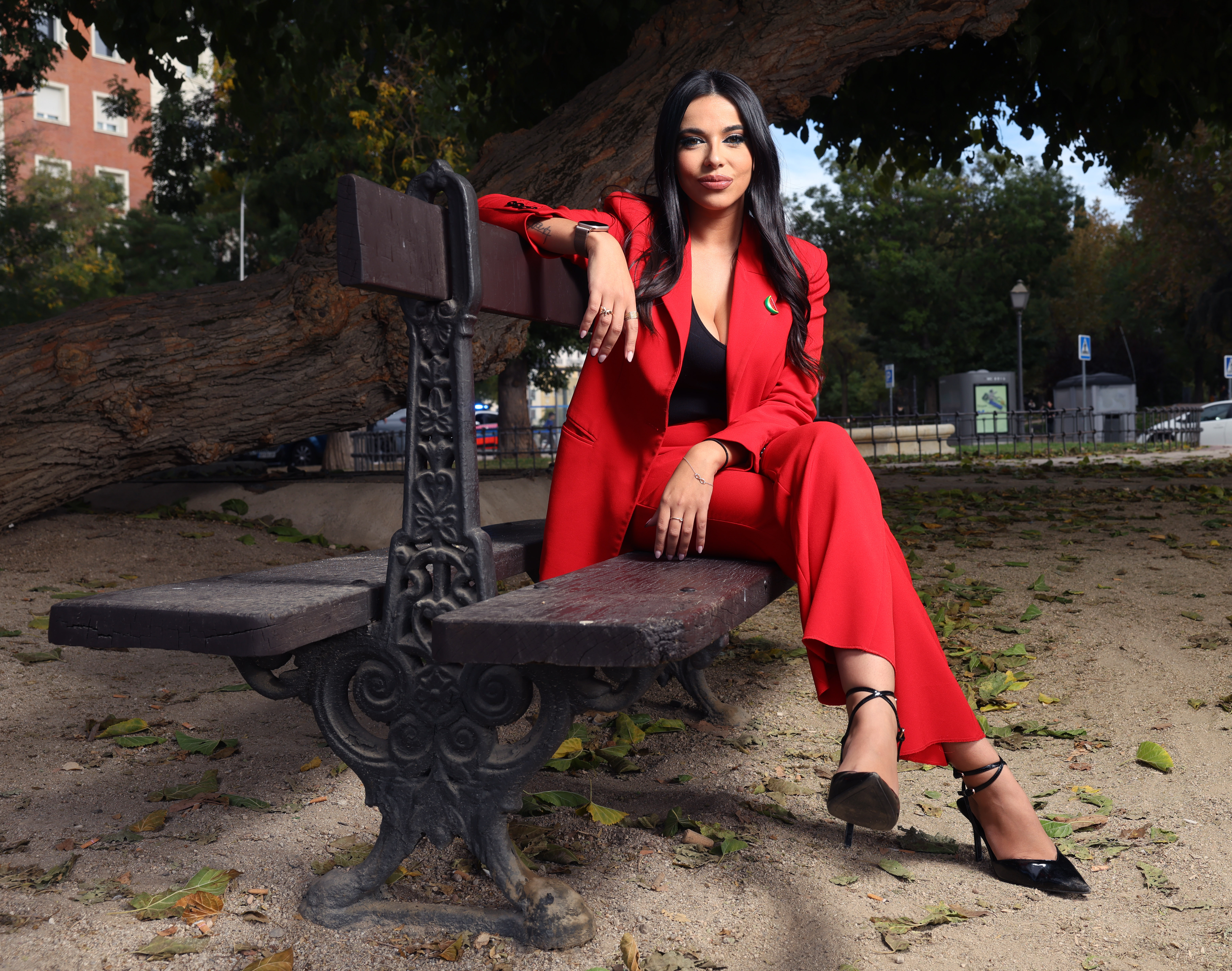 Sarah Santaolalla, estrella de las tertulias: “De la derecha respeto mucho  a Felipe González” | Televisión | EL PAÍS